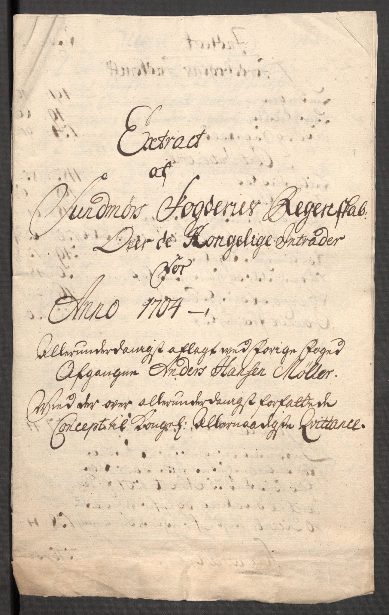 Rentekammeret inntil 1814, Reviderte regnskaper, Fogderegnskap, RA/EA-4092/R54/L3560: Fogderegnskap Sunnmøre, 1704-1705, p. 261