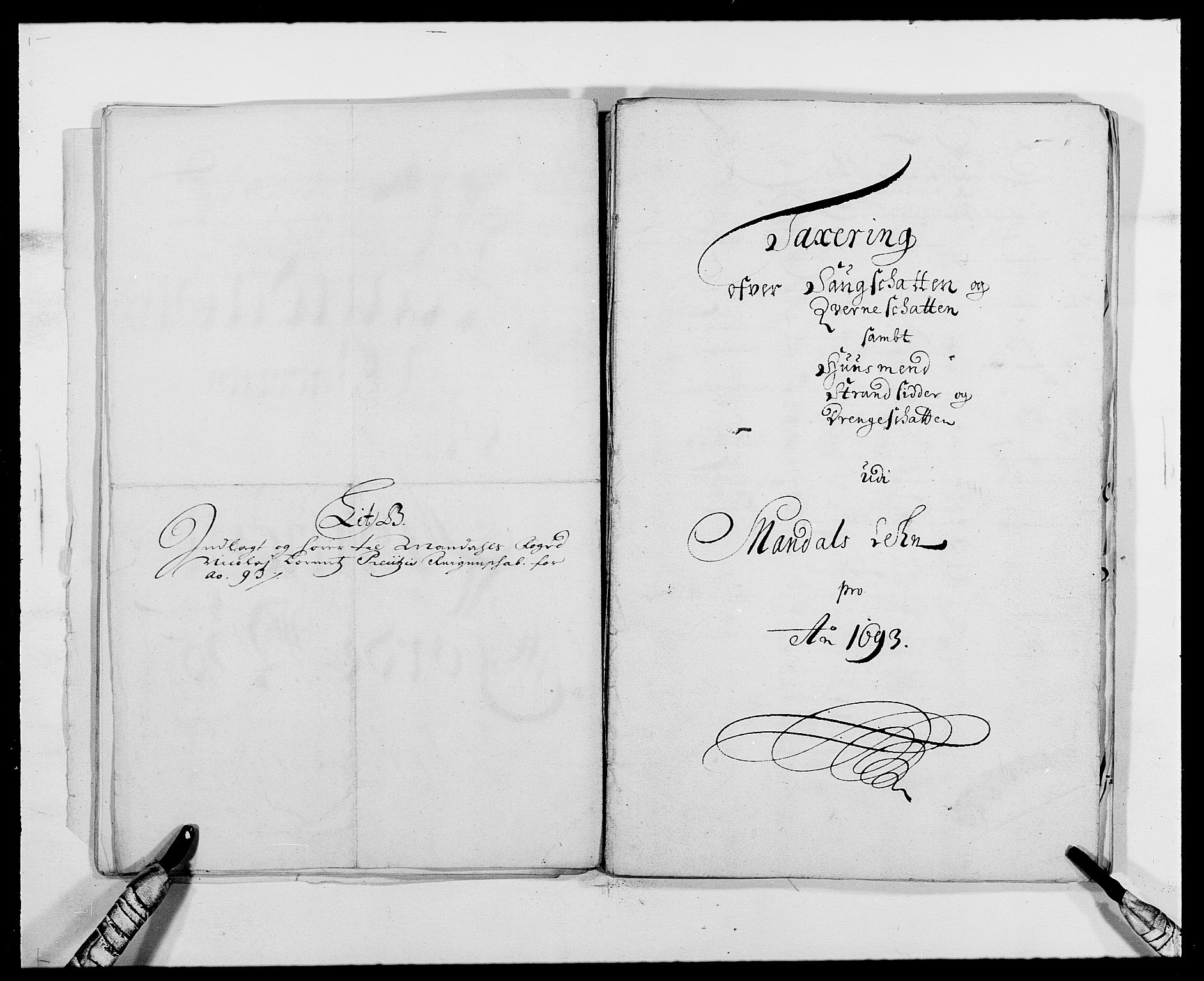 Rentekammeret inntil 1814, Reviderte regnskaper, Fogderegnskap, RA/EA-4092/R42/L2544: Mandal fogderi, 1692-1693, p. 210