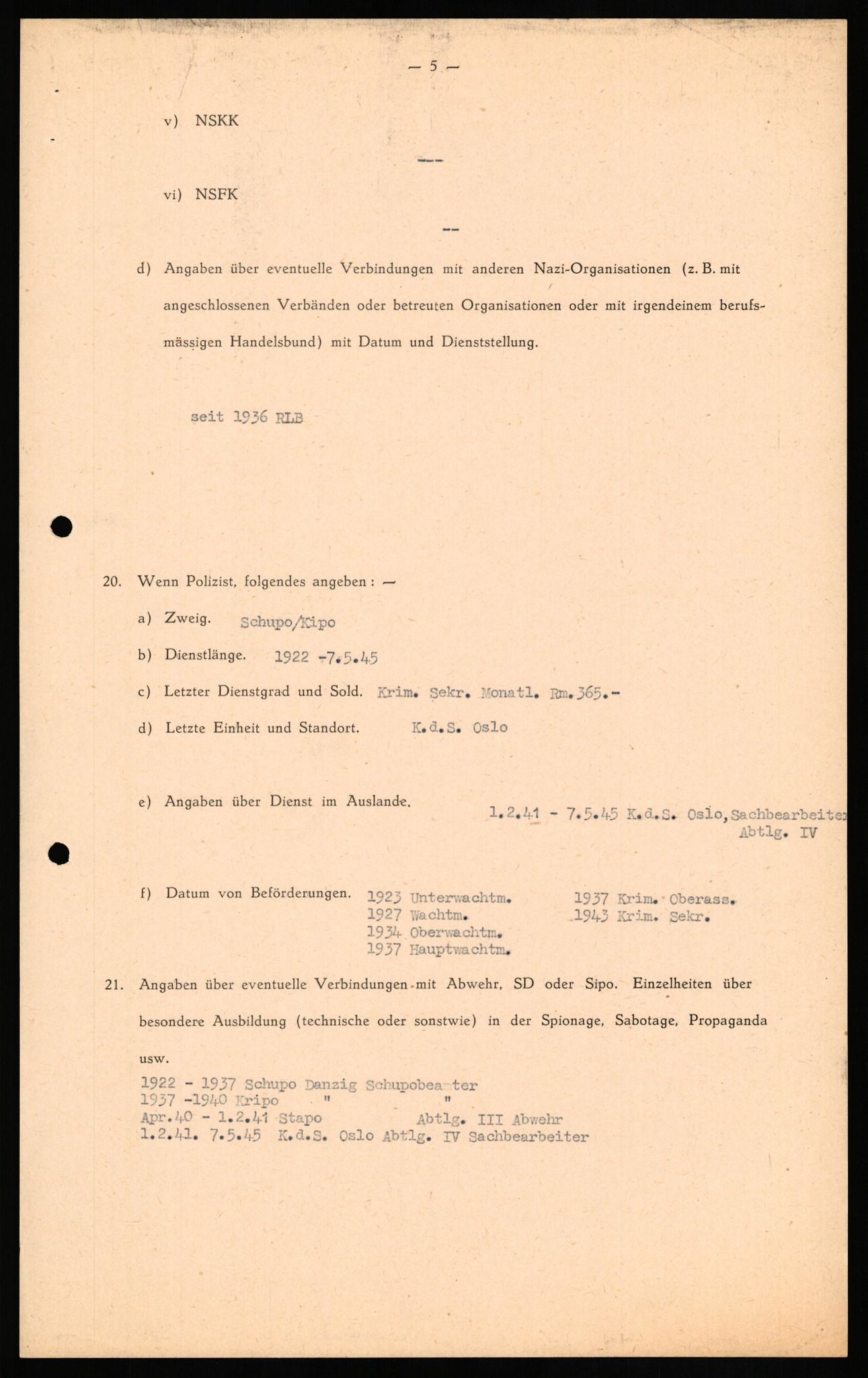 Forsvaret, Forsvarets overkommando II, AV/RA-RAFA-3915/D/Db/L0018: CI Questionaires. Tyske okkupasjonsstyrker i Norge. Tyskere., 1945-1946, p. 206