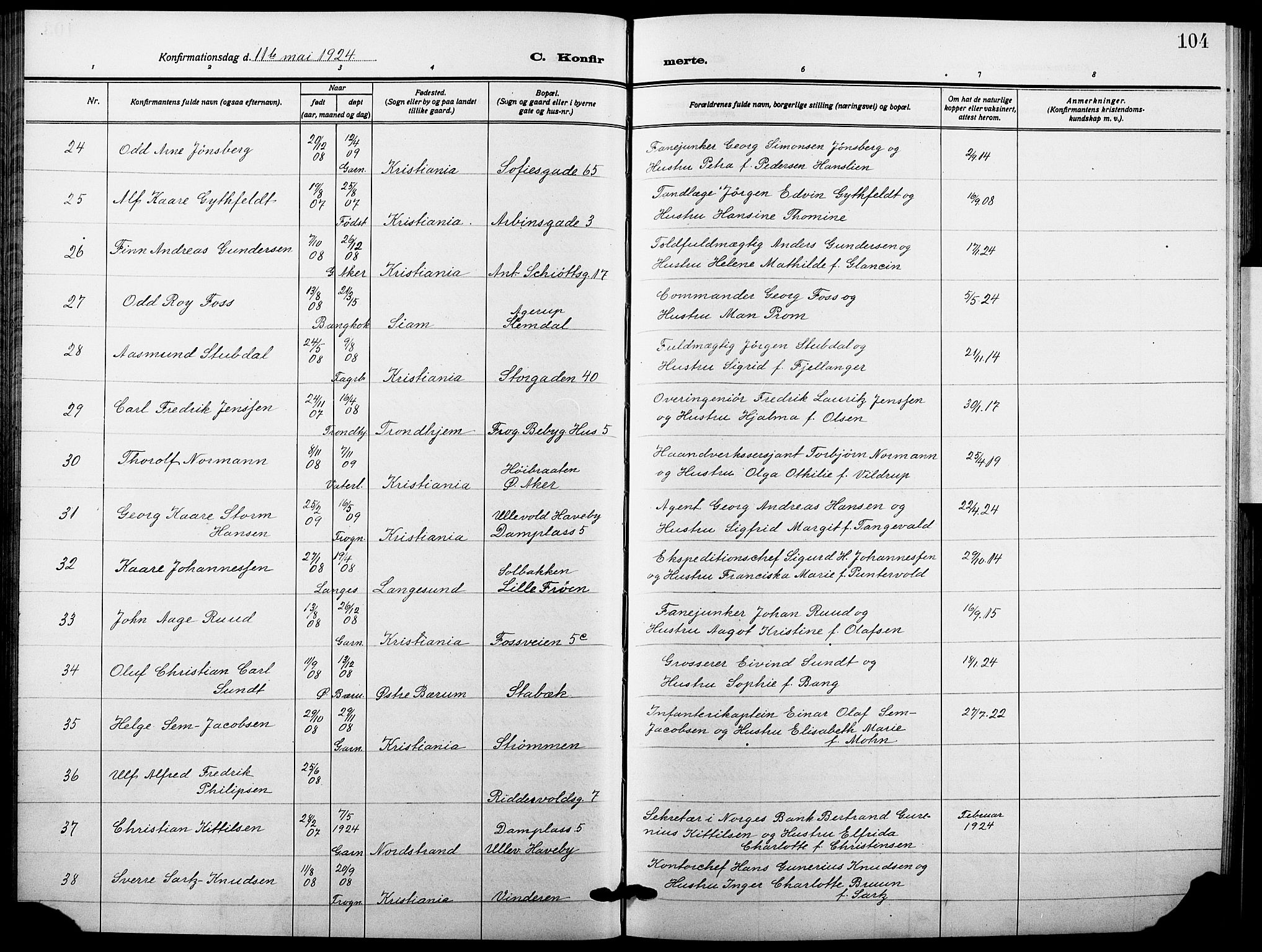 Garnisonsmenigheten Kirkebøker, SAO/A-10846/F/Fa/L0016: Parish register (official) no. 16, 1922-1930, p. 104