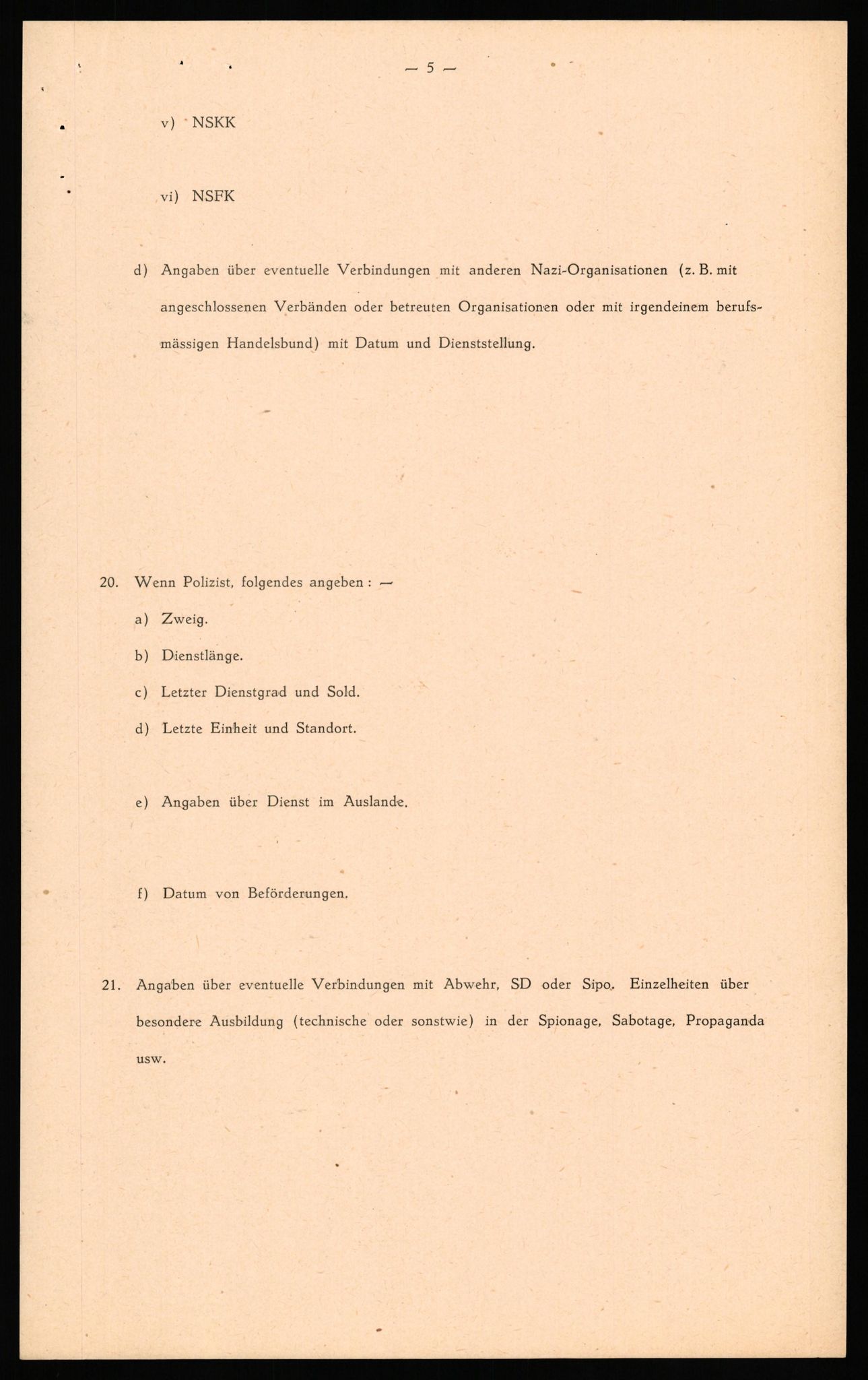 Forsvaret, Forsvarets overkommando II, AV/RA-RAFA-3915/D/Db/L0035: CI Questionaires. Tyske okkupasjonsstyrker i Norge. Tyskere., 1945-1946, p. 388