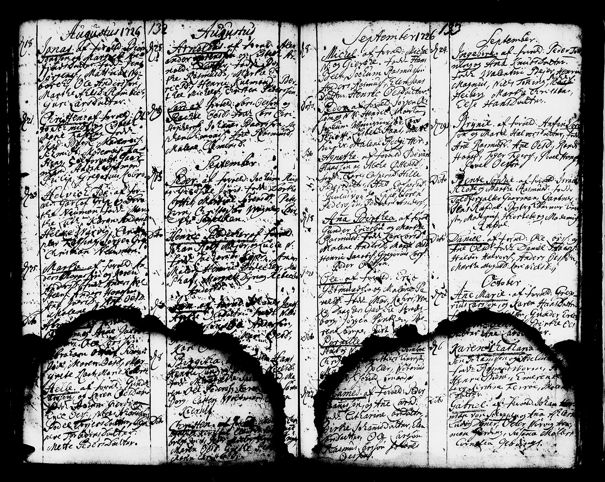 Domkirken sokneprestembete, AV/SAB-A-74801/H/Haa/L0001: Parish register (official) no. A 1, 1719-1732, p. 132-133