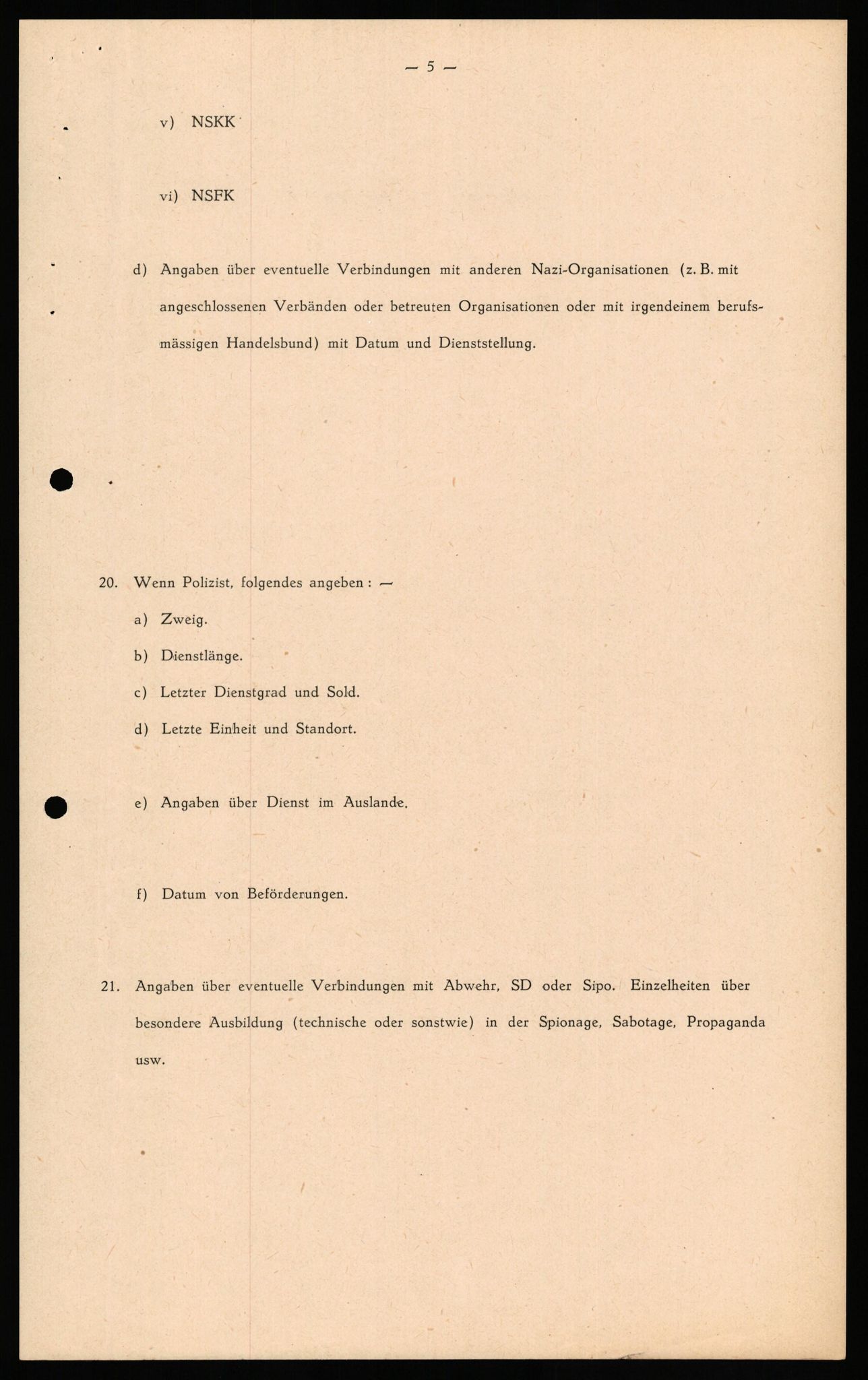 Forsvaret, Forsvarets overkommando II, AV/RA-RAFA-3915/D/Db/L0034: CI Questionaires. Tyske okkupasjonsstyrker i Norge. Tyskere., 1945-1946, p. 431