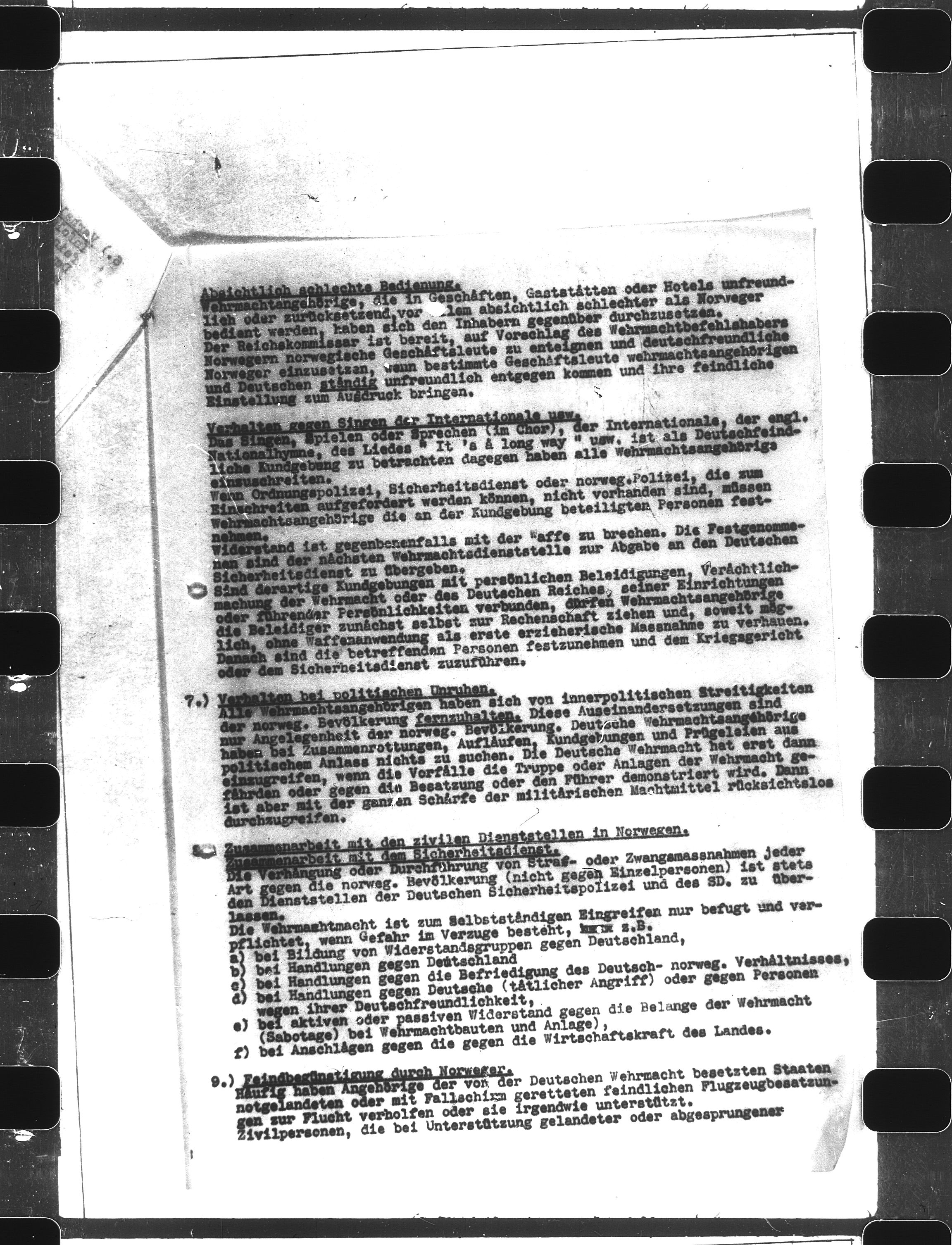 Documents Section, AV/RA-RAFA-2200/V/L0064: Film med LMDC Serial Number., 1940-1945, p. 13