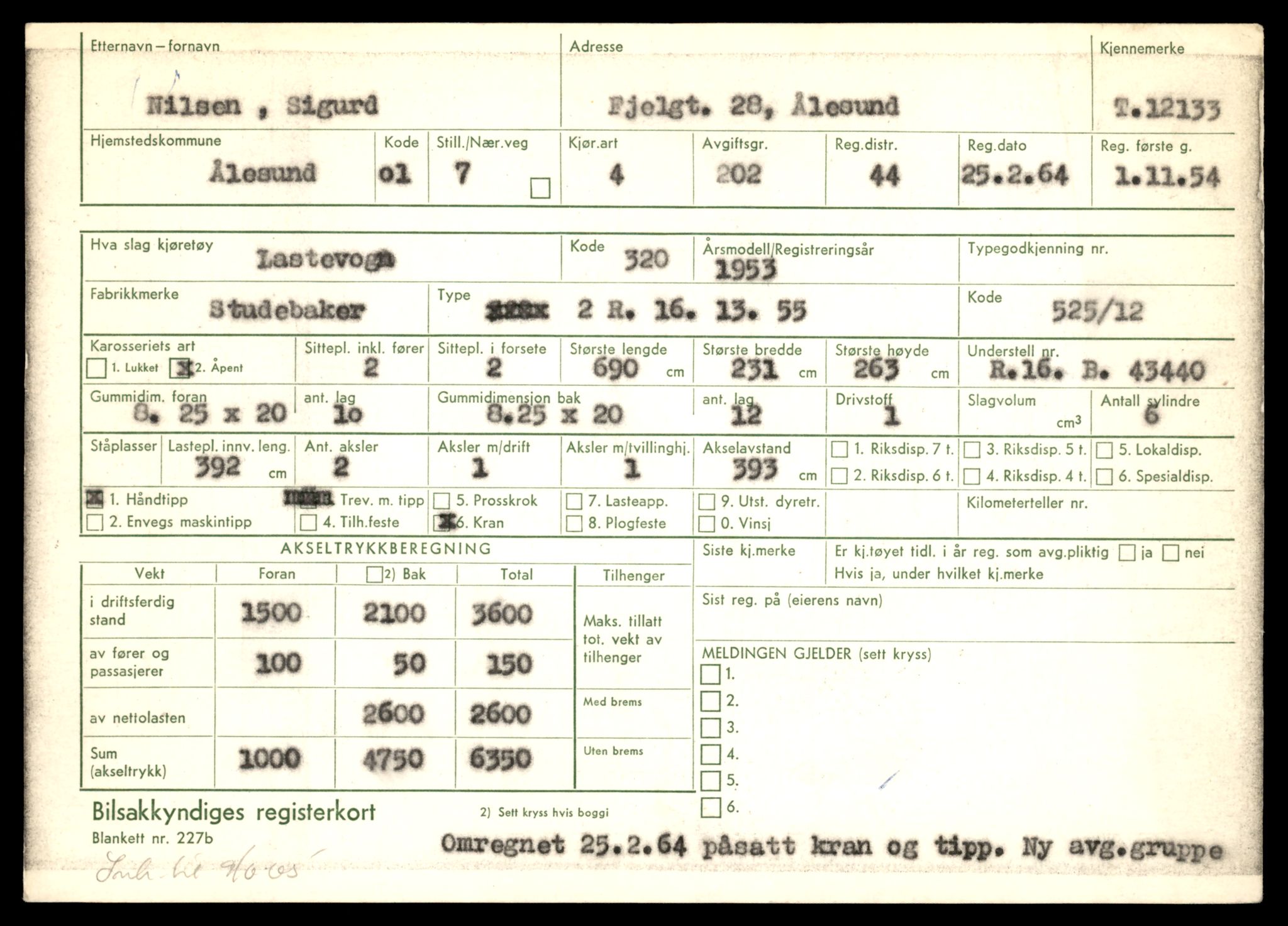 Møre og Romsdal vegkontor - Ålesund trafikkstasjon, AV/SAT-A-4099/F/Fe/L0032: Registreringskort for kjøretøy T 11997 - T 12149, 1927-1998, p. 3317
