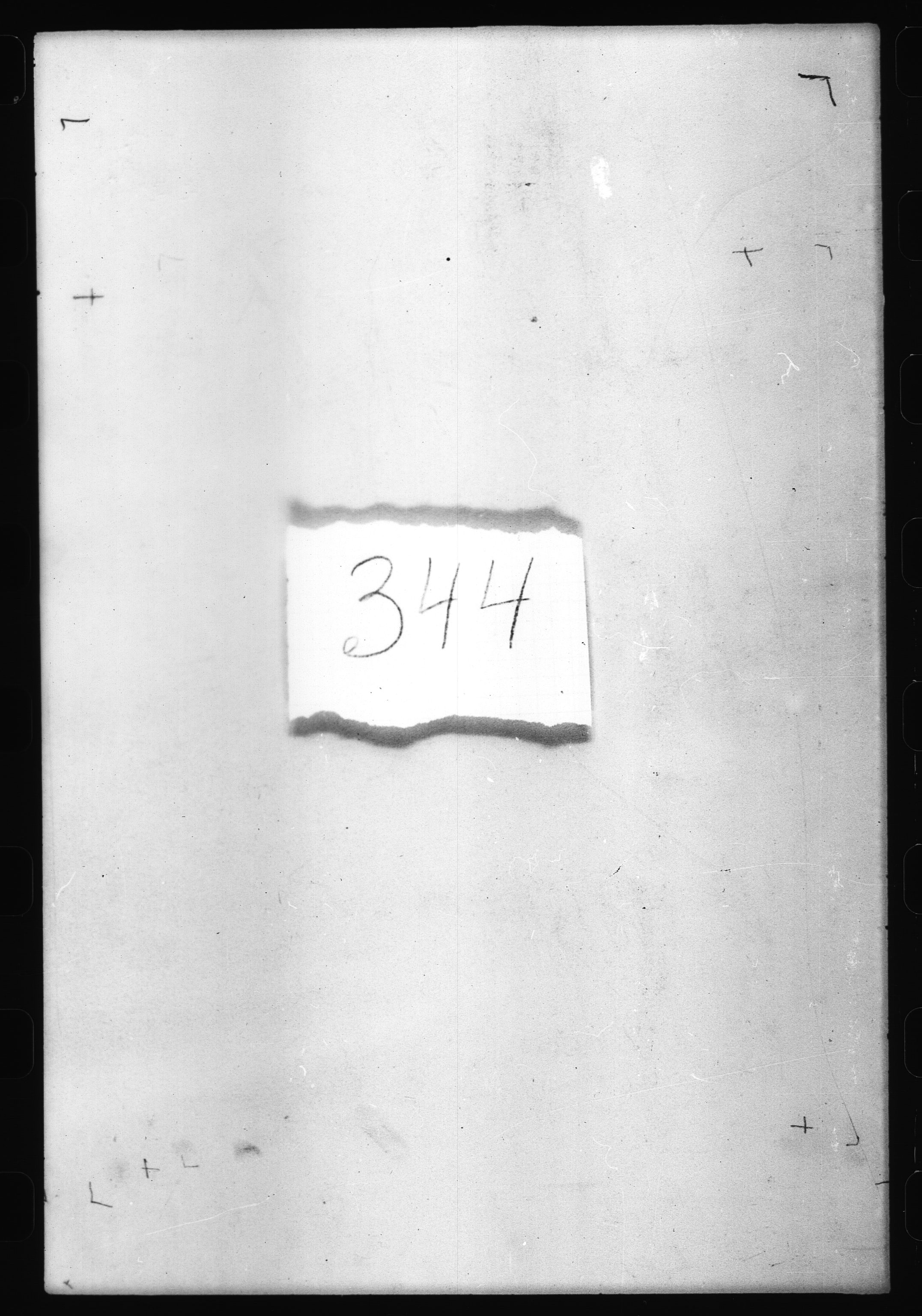 Documents Section, RA/RAFA-2200/V/L0055: Film med LMDC Serial Numbers, 1939-1945, p. 642