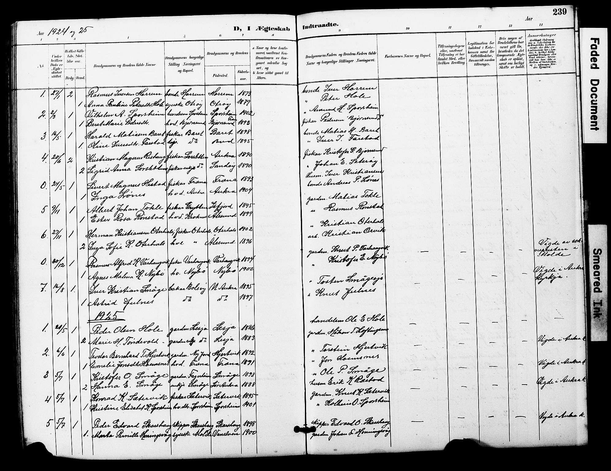 Ministerialprotokoller, klokkerbøker og fødselsregistre - Møre og Romsdal, SAT/A-1454/560/L0725: Parish register (copy) no. 560C02, 1895-1930, p. 239