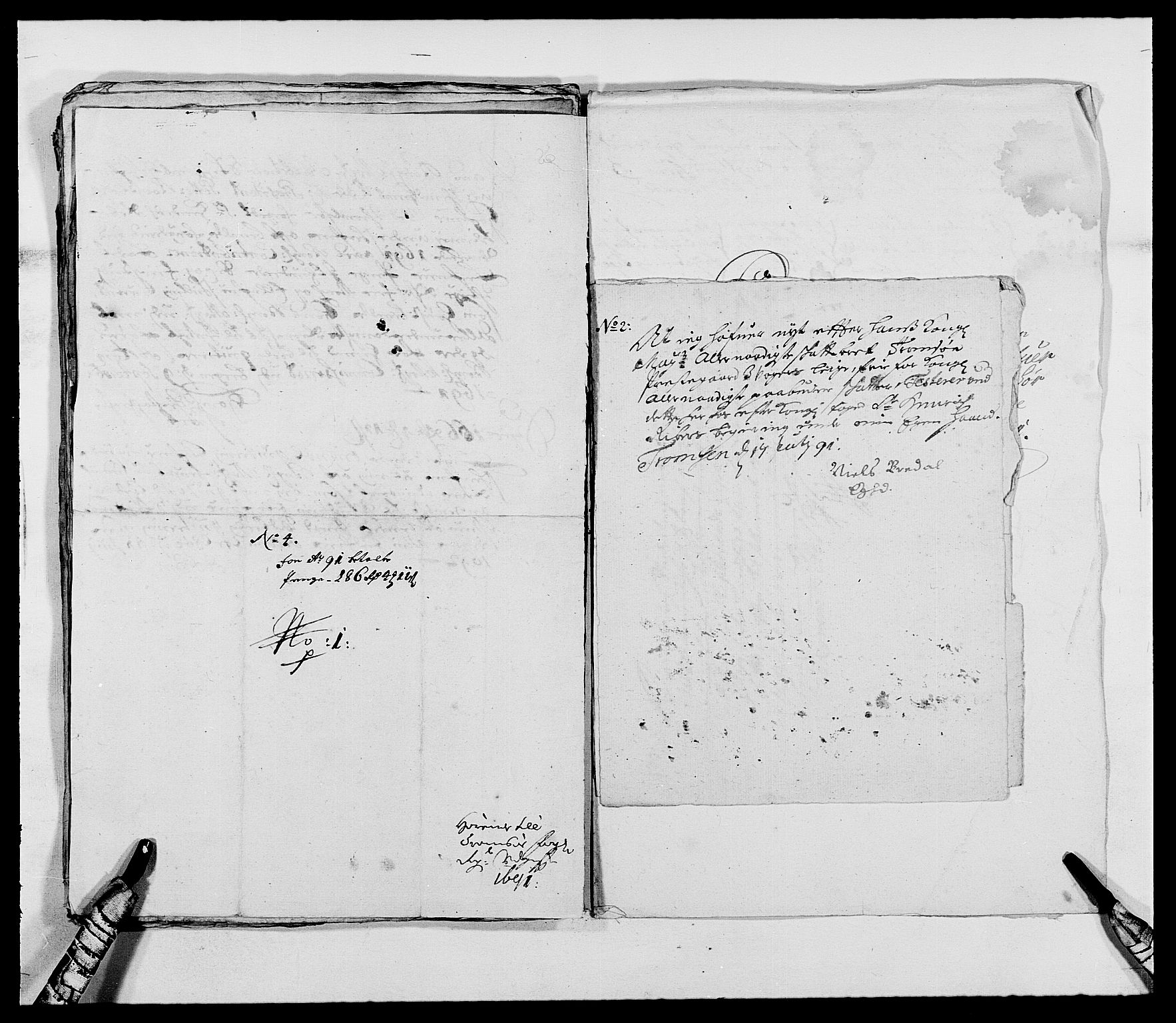 Rentekammeret inntil 1814, Reviderte regnskaper, Fogderegnskap, RA/EA-4092/R68/L4751: Fogderegnskap Senja og Troms, 1690-1693, p. 130