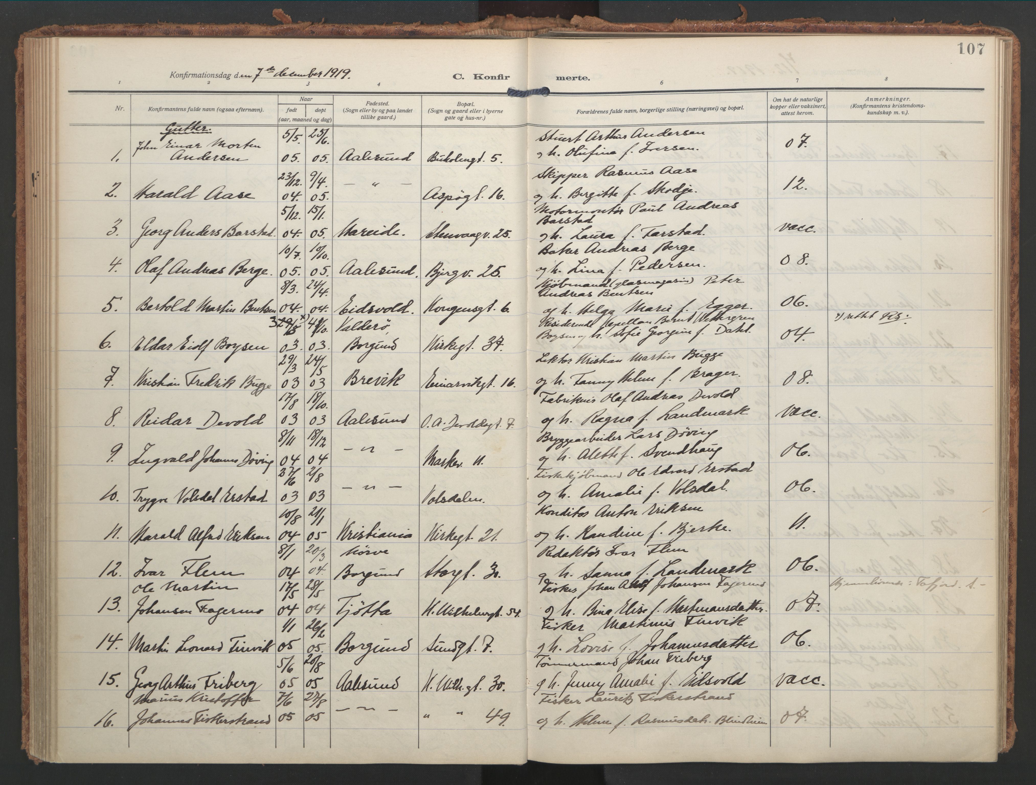 Ministerialprotokoller, klokkerbøker og fødselsregistre - Møre og Romsdal, AV/SAT-A-1454/529/L0461: Parish register (official) no. 529A11, 1914-1925, p. 107