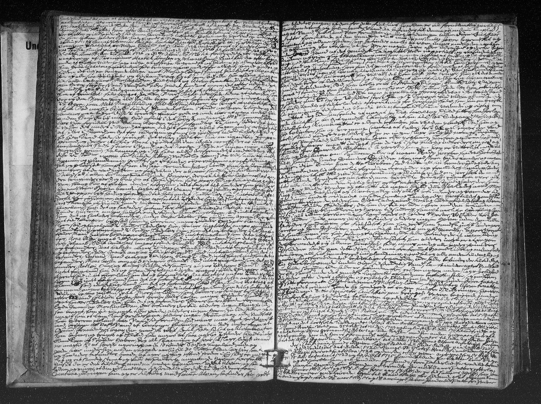 Aker sorenskriveri, SAO/A-10895/F/Fb/L0034: Tingbok, 1724-1729, p. 84b-85a