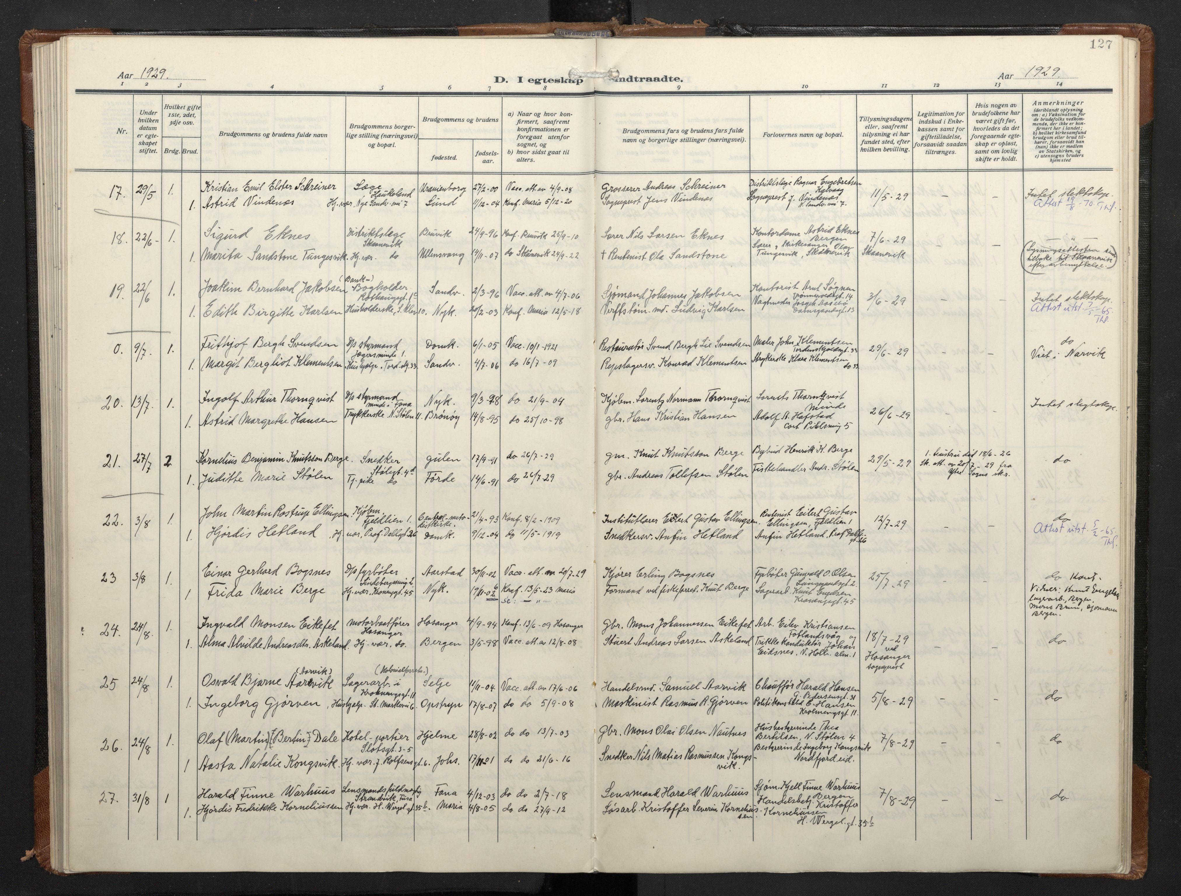 Mariakirken Sokneprestembete, AV/SAB-A-76901/H/Haa/L0016: Parish register (official) no. C 4, 1927-1938, p. 126b-127a