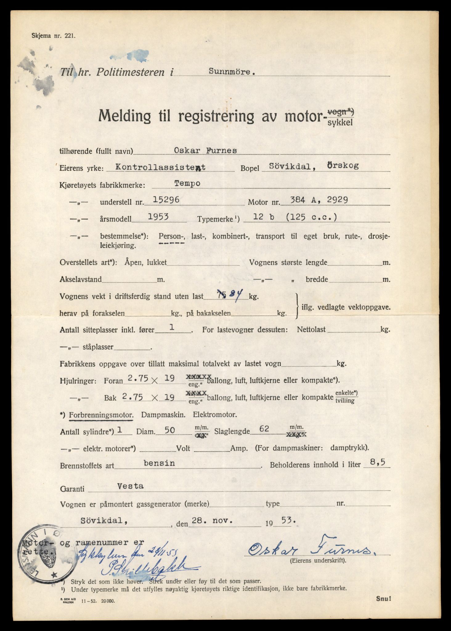 Møre og Romsdal vegkontor - Ålesund trafikkstasjon, AV/SAT-A-4099/F/Fe/L0037: Registreringskort for kjøretøy T 13031 - T 13179, 1927-1998, p. 559