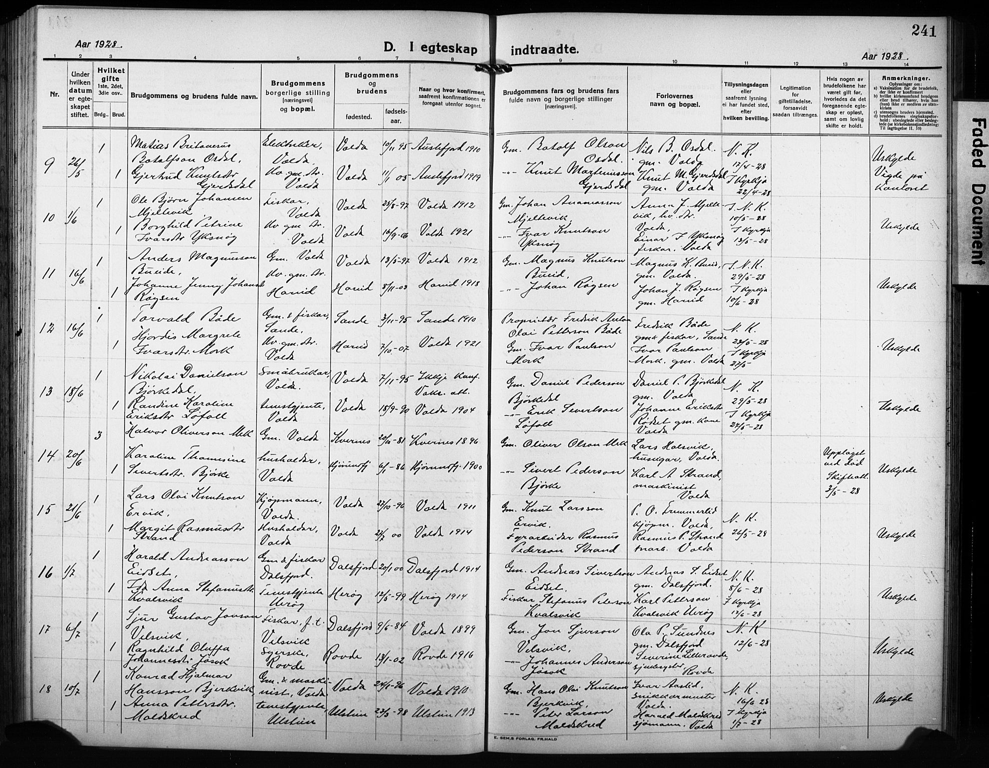 Ministerialprotokoller, klokkerbøker og fødselsregistre - Møre og Romsdal, AV/SAT-A-1454/511/L0160: Parish register (copy) no. 511C06, 1920-1932, p. 241