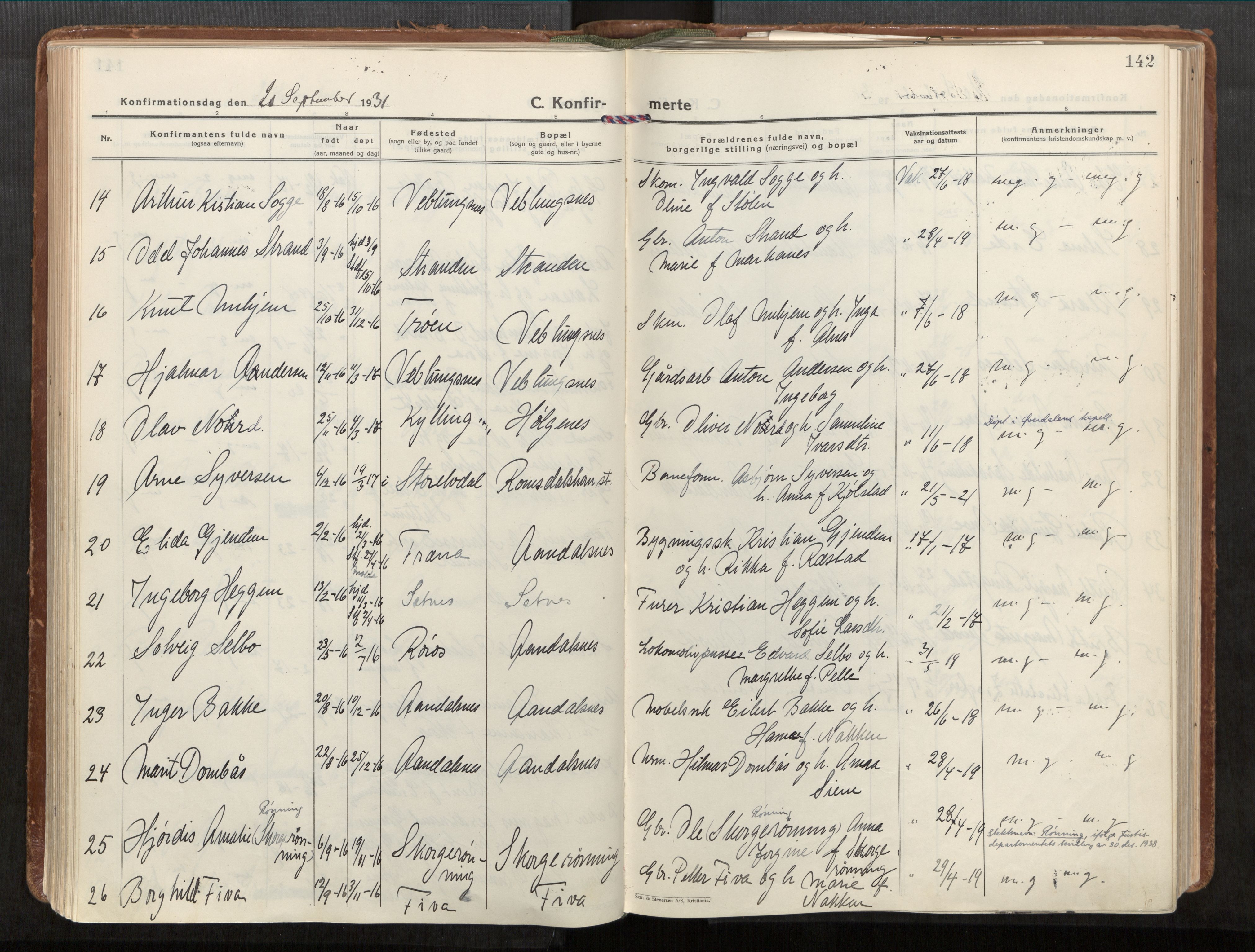 Ministerialprotokoller, klokkerbøker og fødselsregistre - Møre og Romsdal, AV/SAT-A-1454/544/L0587: Parish register (official) no. 544A11, 1924-1954, p. 142