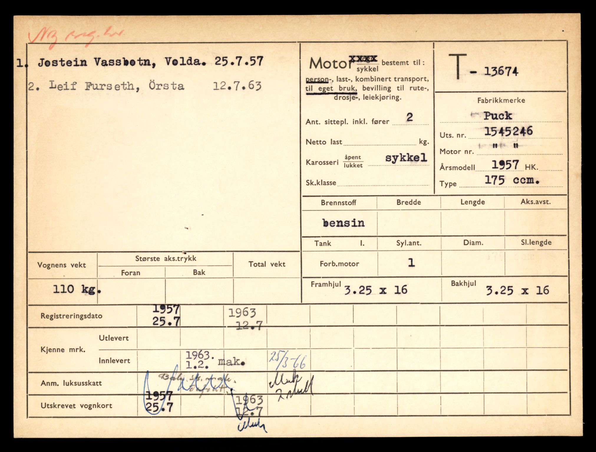 Møre og Romsdal vegkontor - Ålesund trafikkstasjon, AV/SAT-A-4099/F/Fe/L0040: Registreringskort for kjøretøy T 13531 - T 13709, 1927-1998, p. 2435