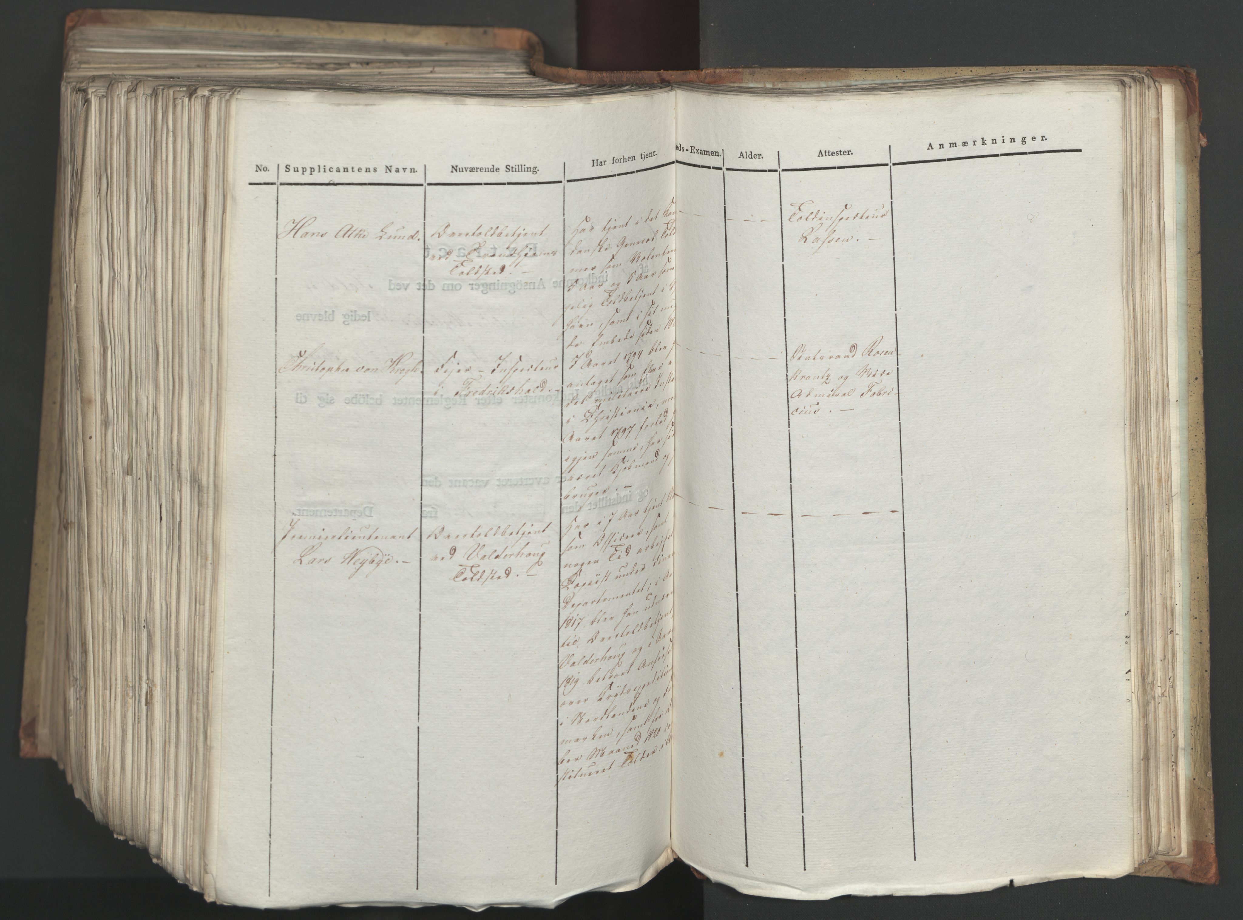 Statsrådsavdelingen i Stockholm, AV/RA-S-1003/D/Da/L0034: Regjeringsinnstillinger nr. 275-540, 1823, p. 635