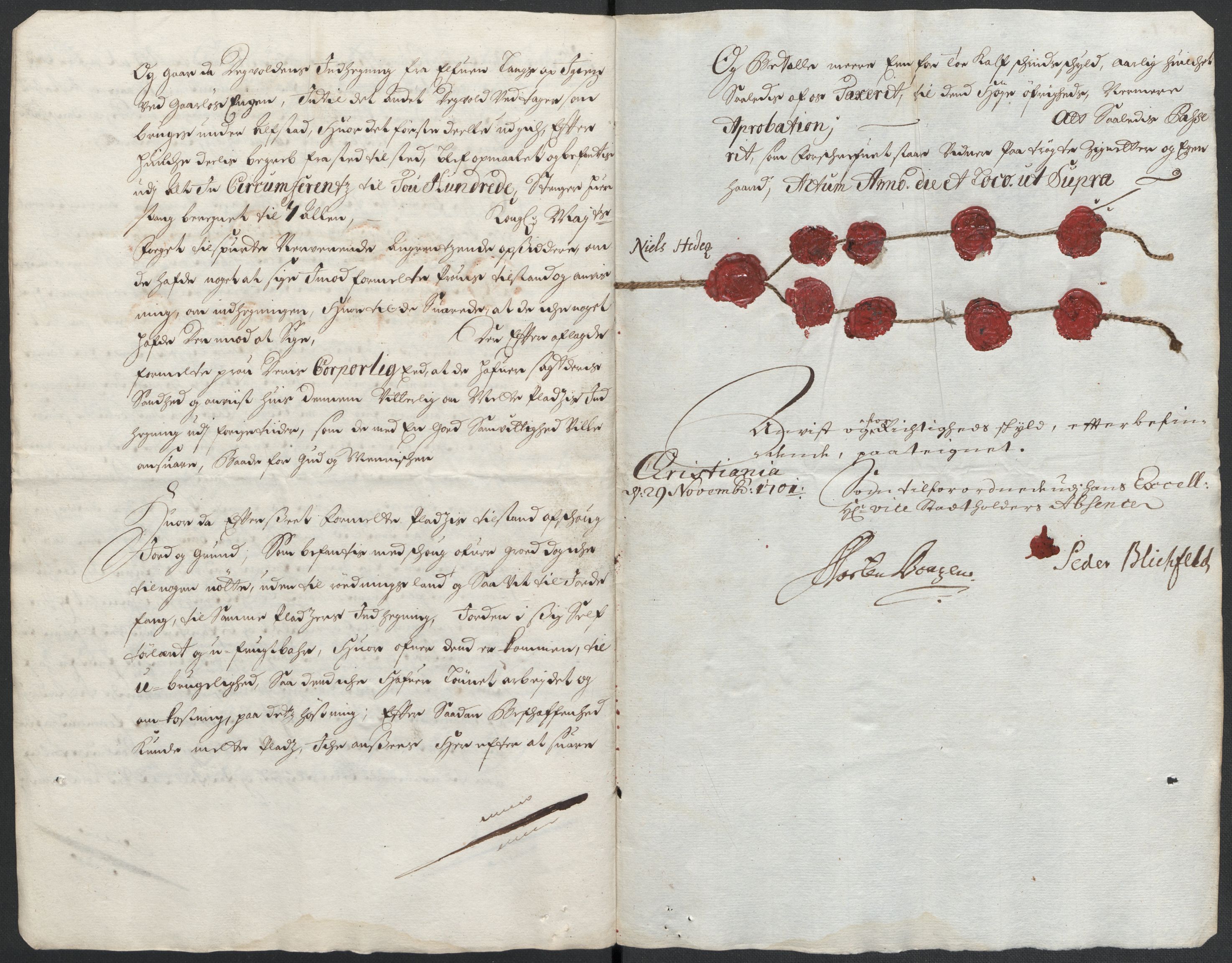 Rentekammeret inntil 1814, Reviderte regnskaper, Fogderegnskap, AV/RA-EA-4092/R18/L1300: Fogderegnskap Hadeland, Toten og Valdres, 1702, p. 214