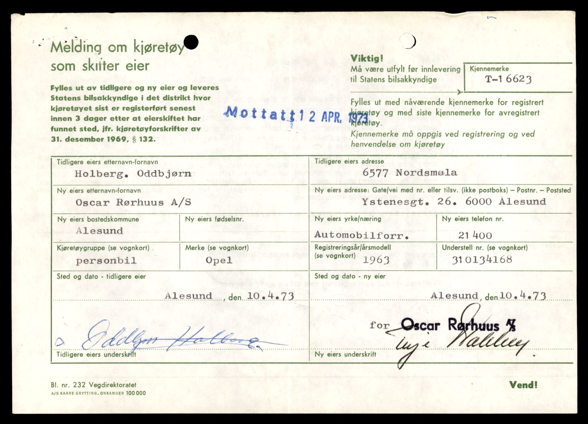 Møre og Romsdal vegkontor - Ålesund trafikkstasjon, SAT/A-4099/F/Fe/L0049: Registreringskort for kjøretøy T 14864 - T 18613, 1927-1998, p. 3291