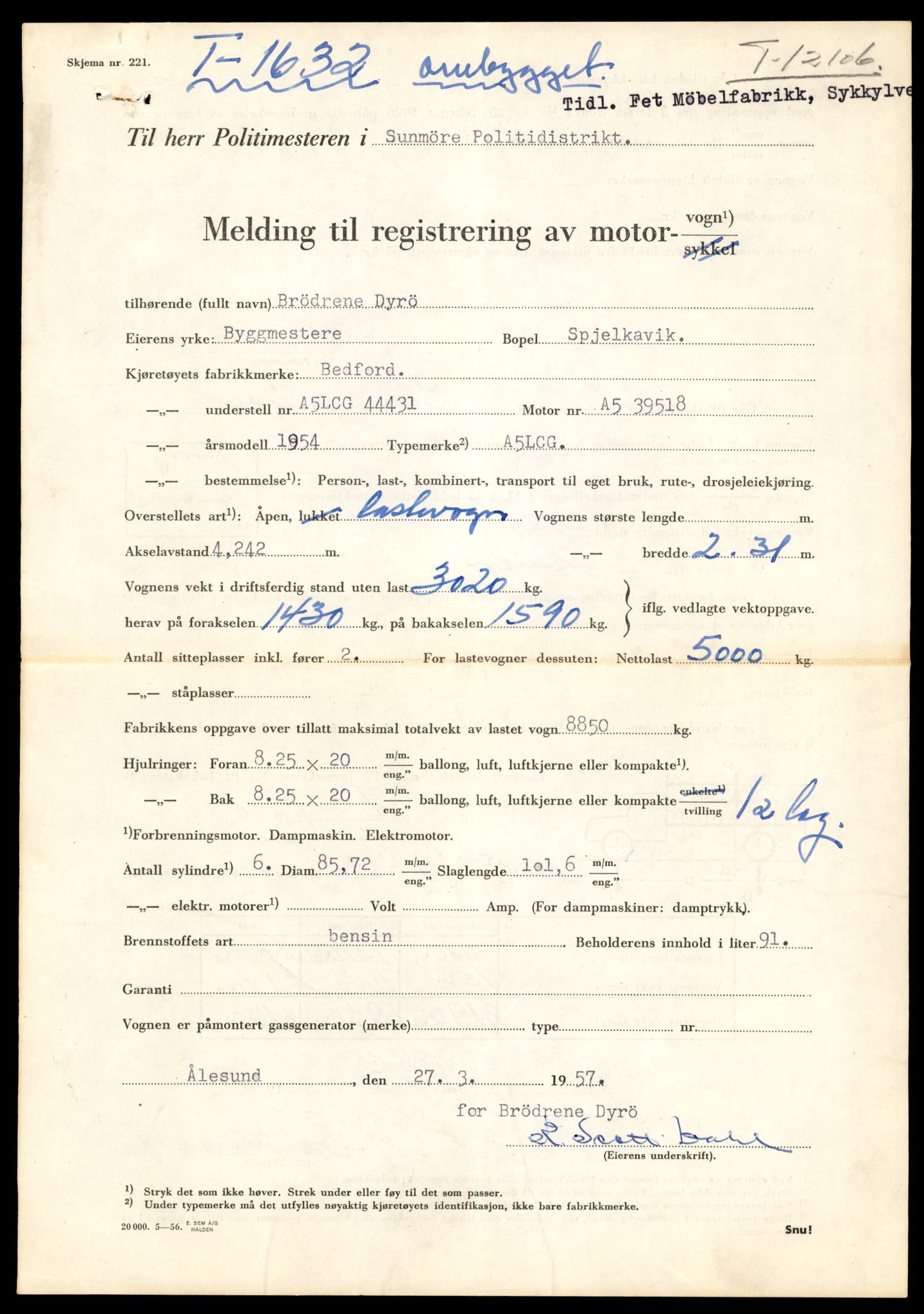 Møre og Romsdal vegkontor - Ålesund trafikkstasjon, AV/SAT-A-4099/F/Fe/L0033: Registreringskort for kjøretøy T 12151 - T 12474, 1927-1998, p. 2419