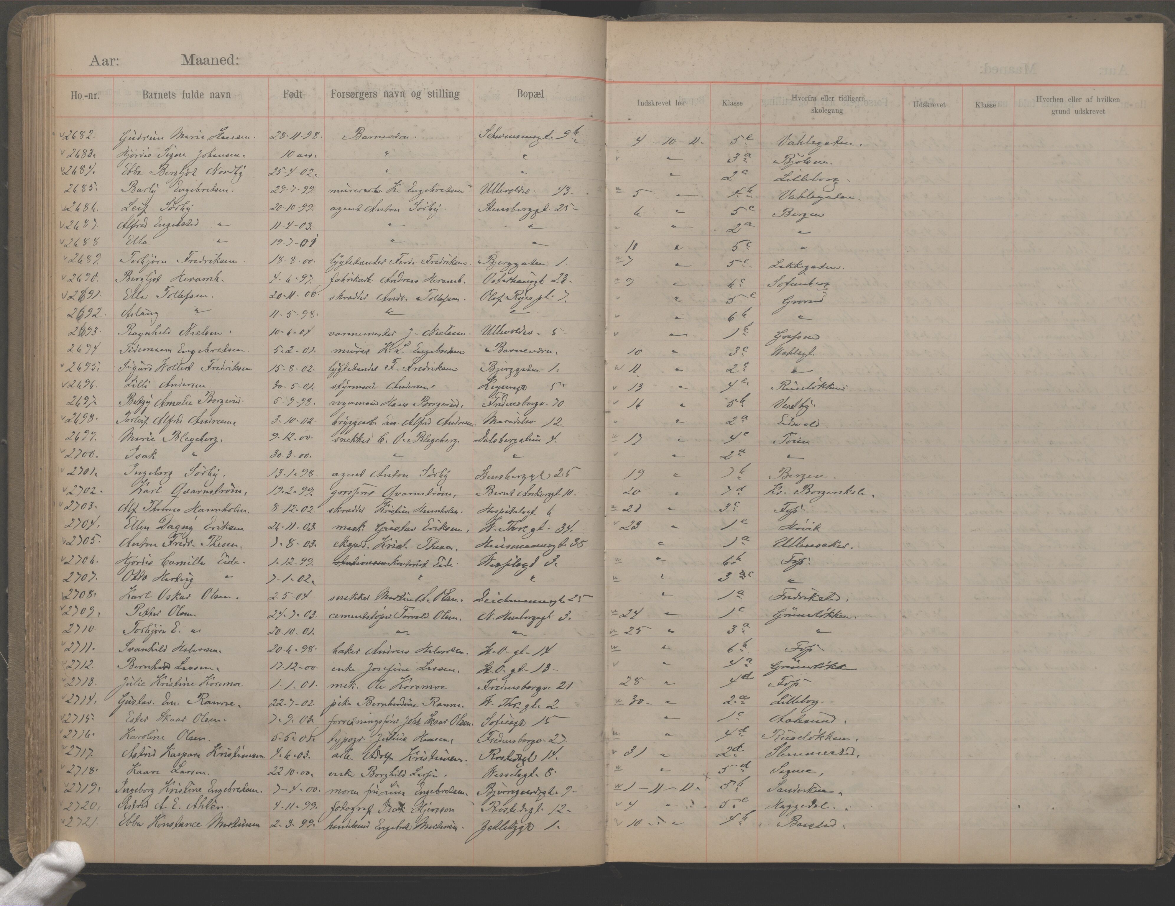 Møllergata skole, OBA/A-20129/F/Fa/L0002: Ut-/innskrivningsprotokoll, 1907-1932, p. 72
