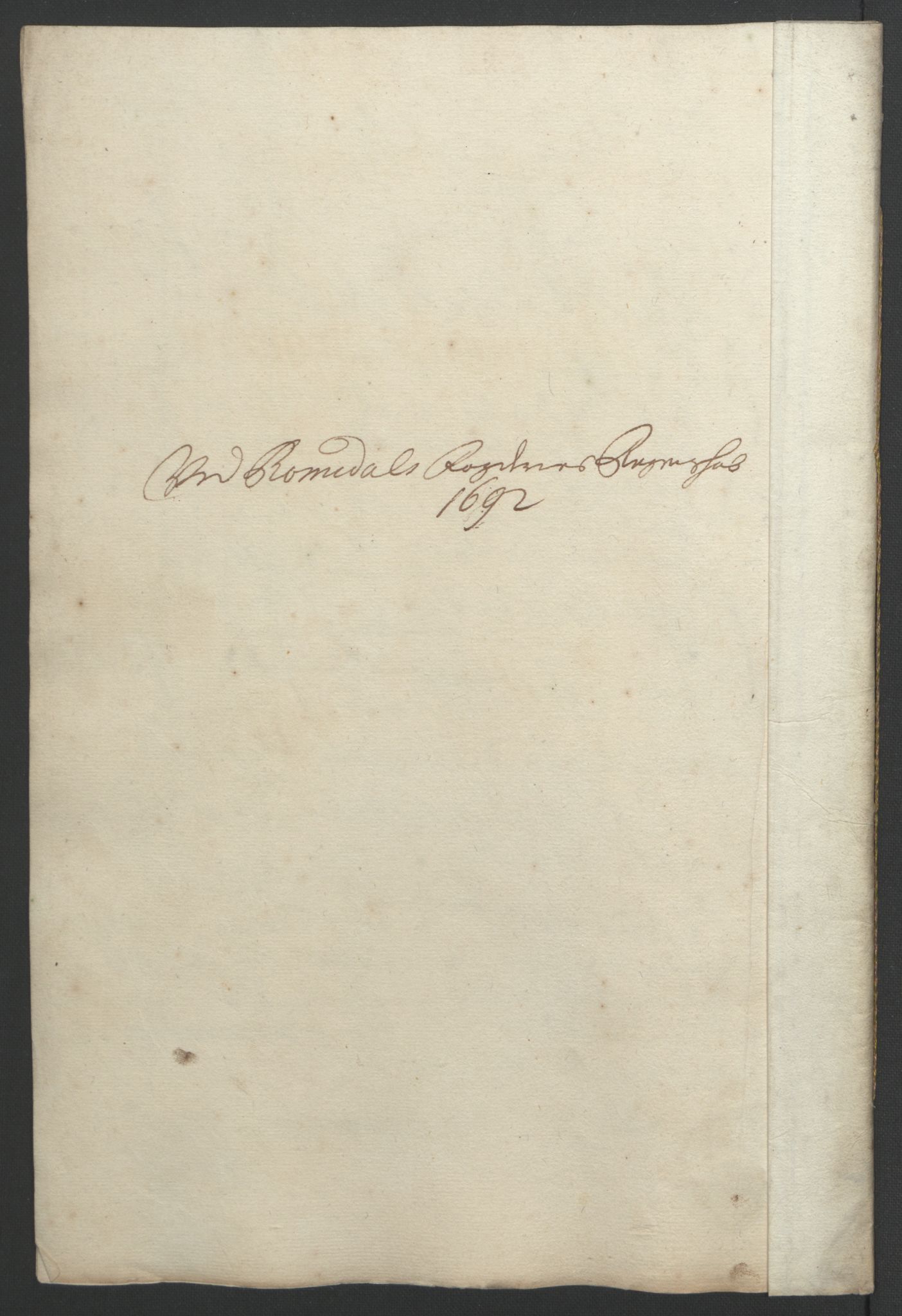 Rentekammeret inntil 1814, Reviderte regnskaper, Fogderegnskap, AV/RA-EA-4092/R55/L3650: Fogderegnskap Romsdal, 1692, p. 113