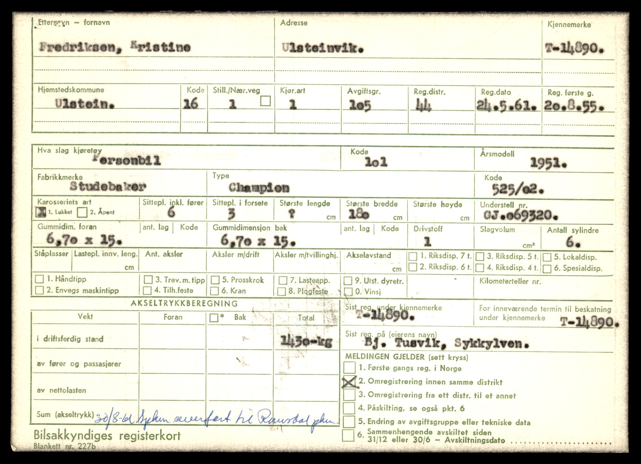 Møre og Romsdal vegkontor - Ålesund trafikkstasjon, AV/SAT-A-4099/F/Fe/L0049: Registreringskort for kjøretøy T 14864 - T 18613, 1927-1998, p. 647