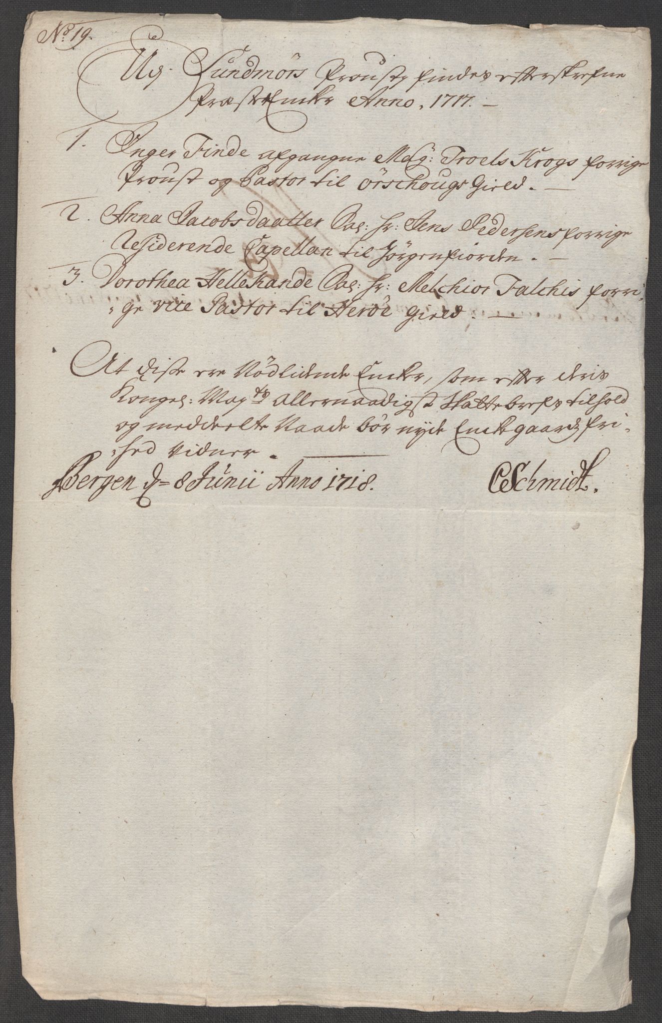 Rentekammeret inntil 1814, Reviderte regnskaper, Fogderegnskap, AV/RA-EA-4092/R54/L3569: Fogderegnskap Sunnmøre, 1717, p. 197