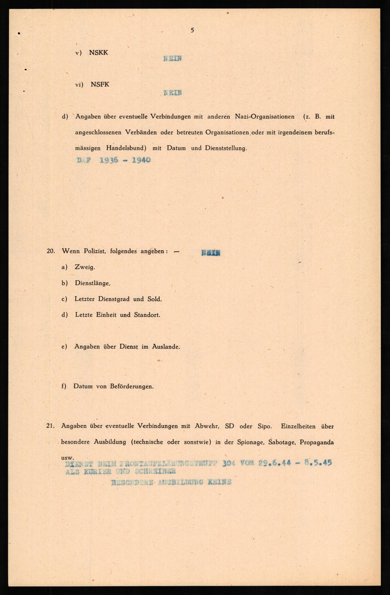 Forsvaret, Forsvarets overkommando II, AV/RA-RAFA-3915/D/Db/L0021: CI Questionaires. Tyske okkupasjonsstyrker i Norge. Tyskere., 1945-1946, p. 83