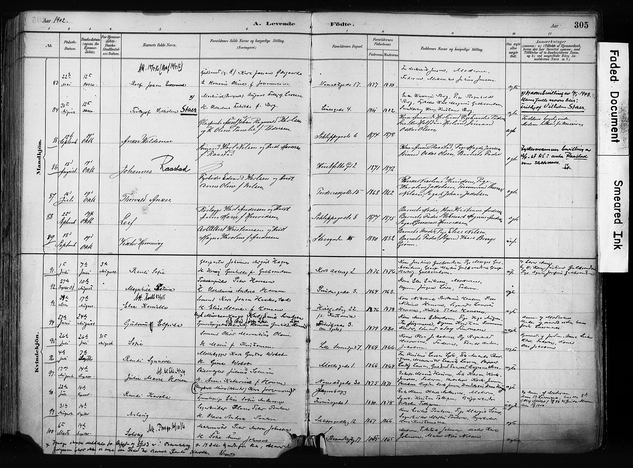 Larvik kirkebøker, AV/SAKO-A-352/F/Fa/L0009: Parish register (official) no. I 9, 1884-1904, p. 305