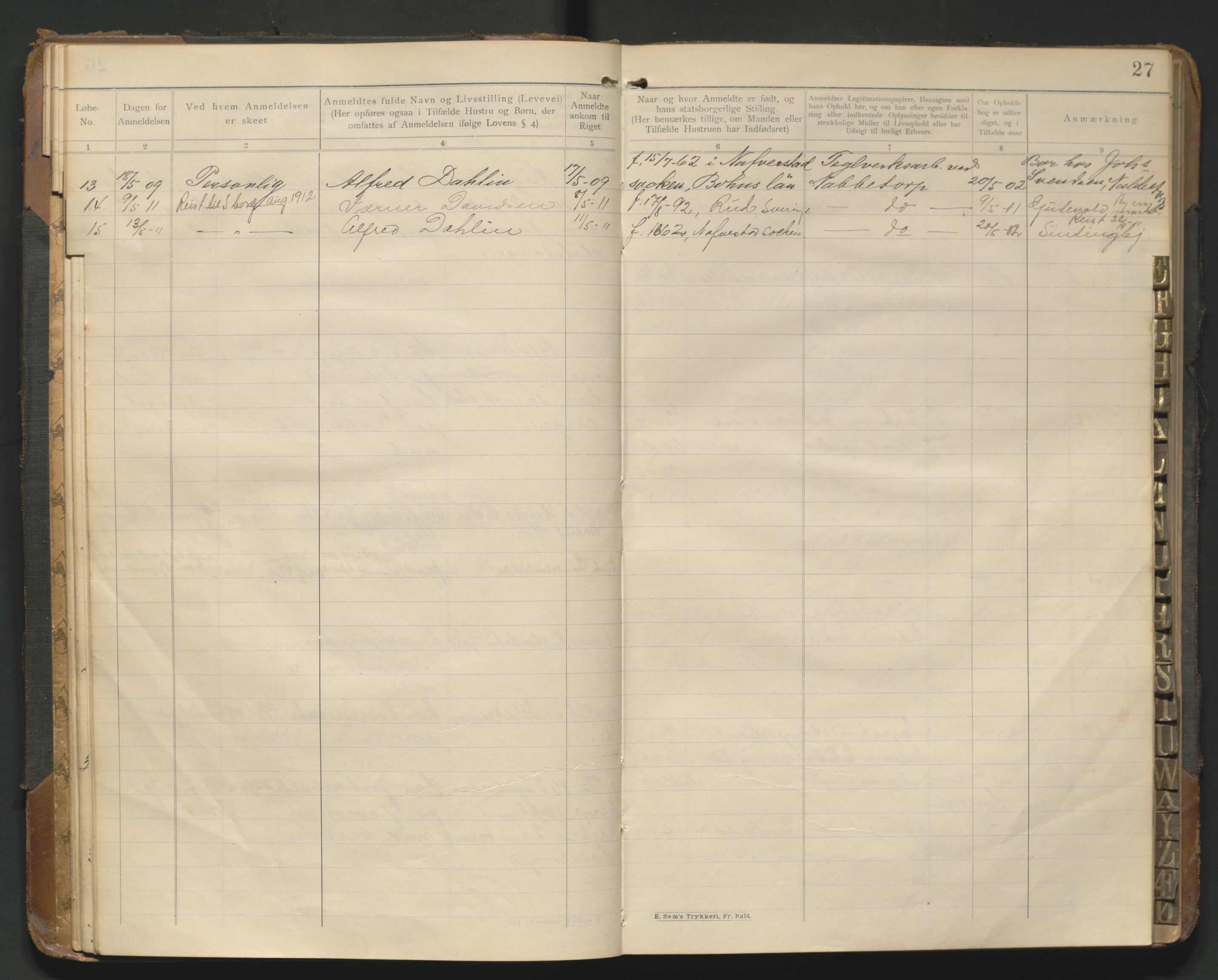 Fredrikstad politikammer, AV/SAO-A-10055/H/Hb/Hba/L0001: Protokoll over fremmede statsborgere, 1901-1916, p. 26b-27a