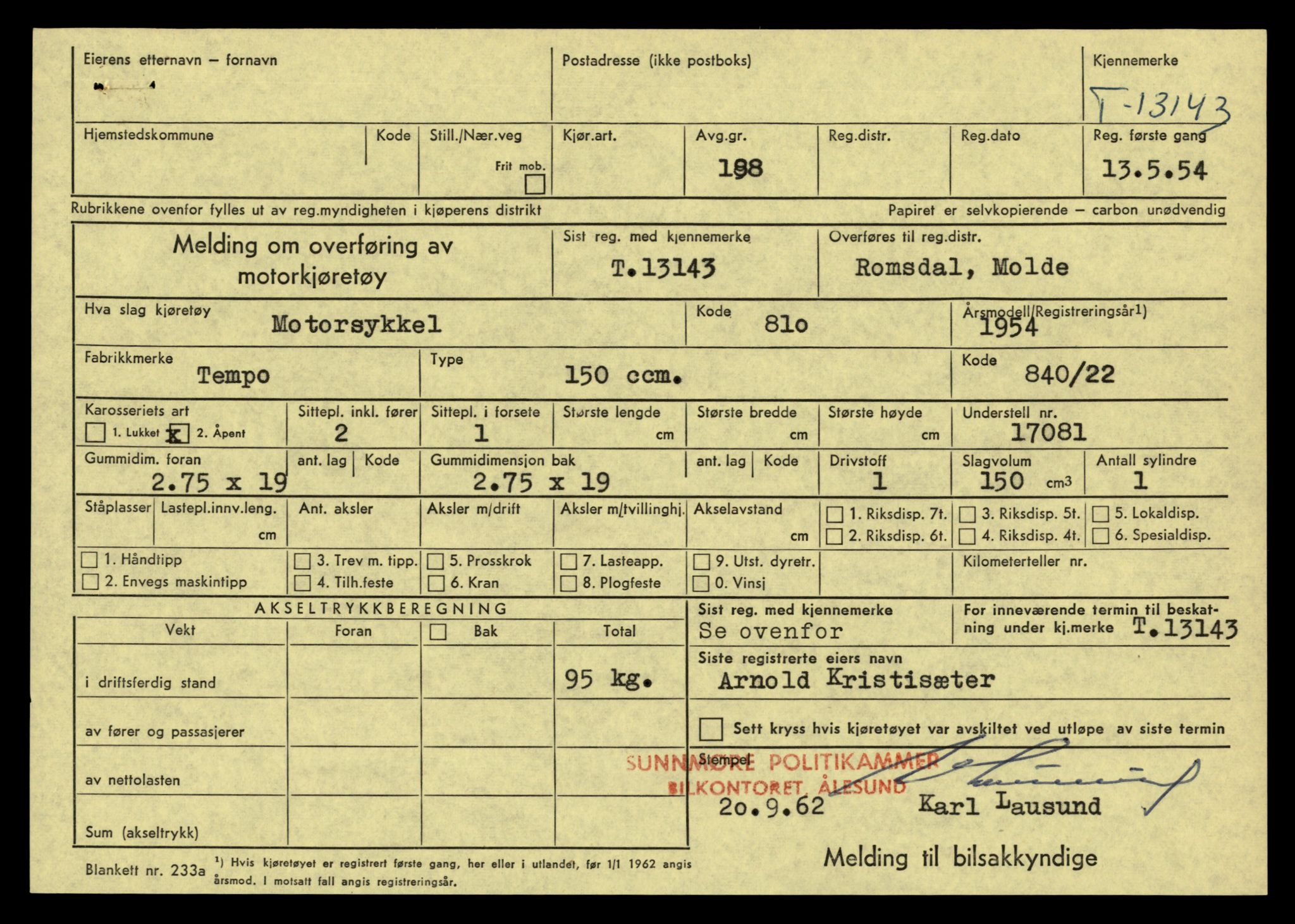 Møre og Romsdal vegkontor - Ålesund trafikkstasjon, AV/SAT-A-4099/F/Fe/L0037: Registreringskort for kjøretøy T 13031 - T 13179, 1927-1998, p. 2231