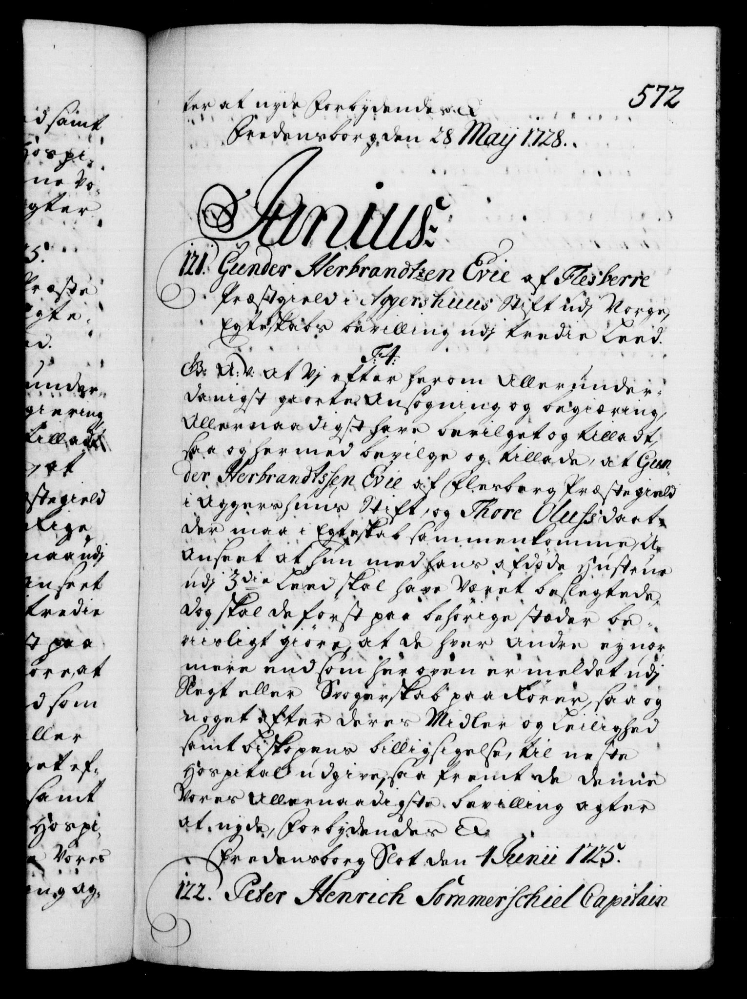 Danske Kanselli 1572-1799, AV/RA-EA-3023/F/Fc/Fca/Fcaa/L0024: Norske registre, 1723-1725, p. 572a