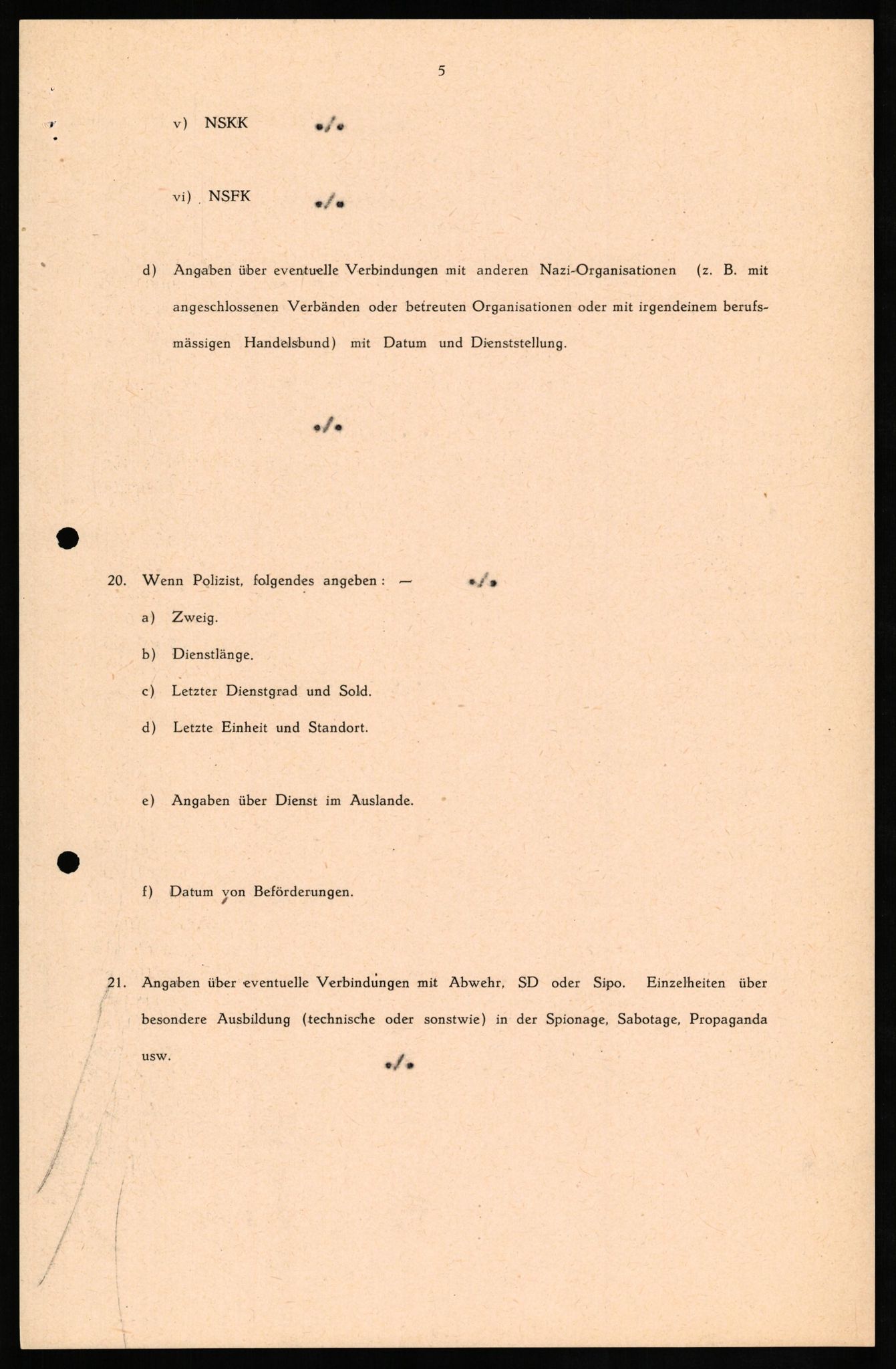 Forsvaret, Forsvarets overkommando II, RA/RAFA-3915/D/Db/L0020: CI Questionaires. Tyske okkupasjonsstyrker i Norge. Tyskere., 1945-1946, p. 369