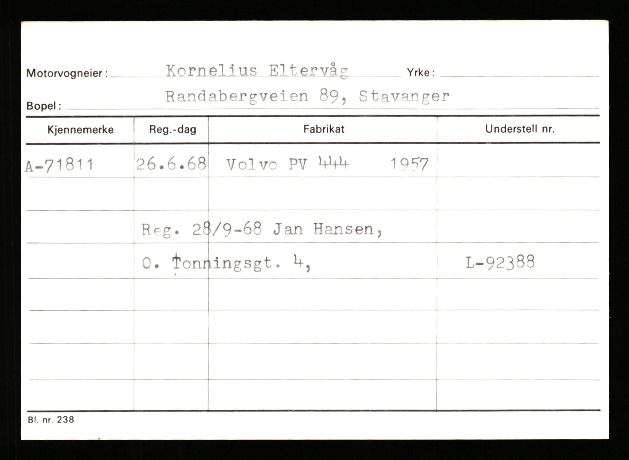 Stavanger trafikkstasjon, AV/SAST-A-101942/0/G/L0008: Registreringsnummer: 67519 - 84533, 1930-1971, p. 669