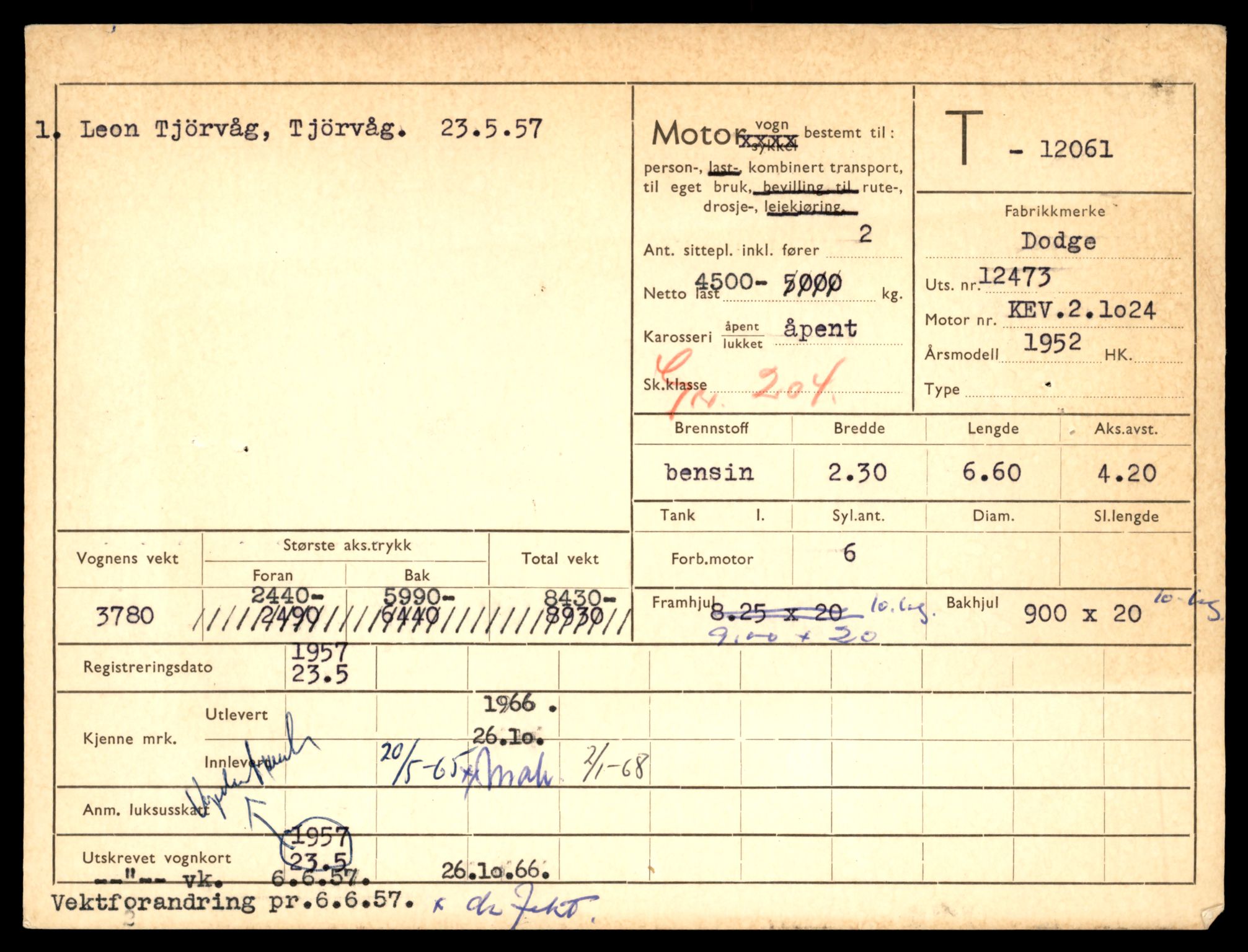 Møre og Romsdal vegkontor - Ålesund trafikkstasjon, AV/SAT-A-4099/F/Fe/L0032: Registreringskort for kjøretøy T 11997 - T 12149, 1927-1998, p. 1639