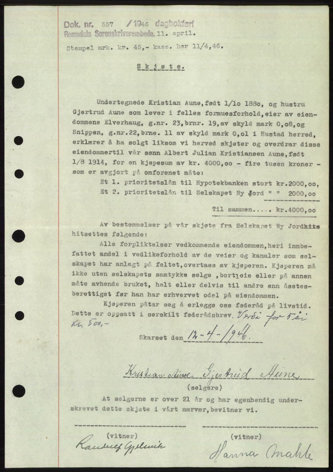 Romsdal sorenskriveri, SAT/A-4149/1/2/2C: Mortgage book no. A19, 1946-1946, Diary no: : 557/1946
