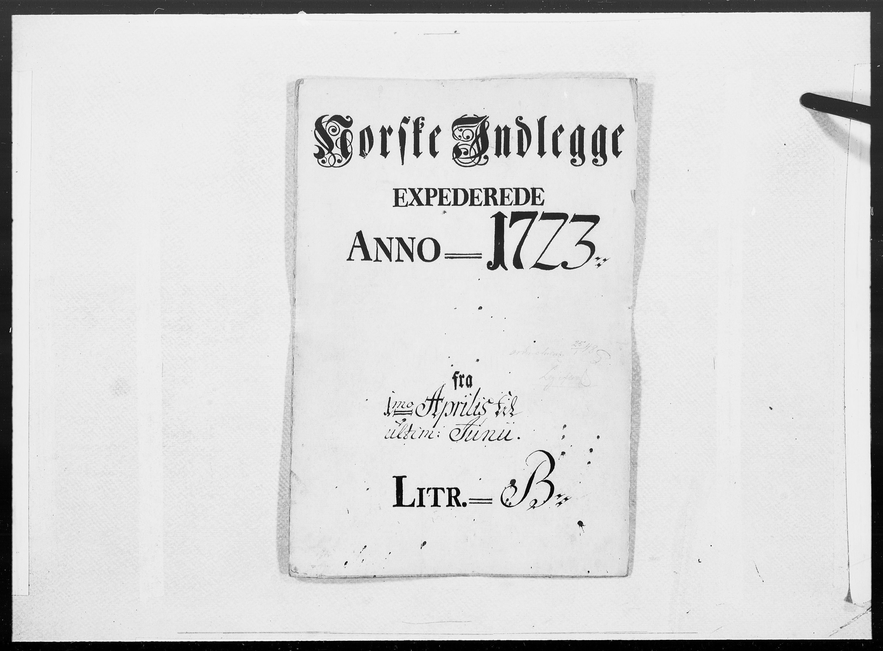 Danske Kanselli 1572-1799, AV/RA-EA-3023/F/Fc/Fcc/Fcca/L0092: Norske innlegg 1572-1799, 1723, p. 253