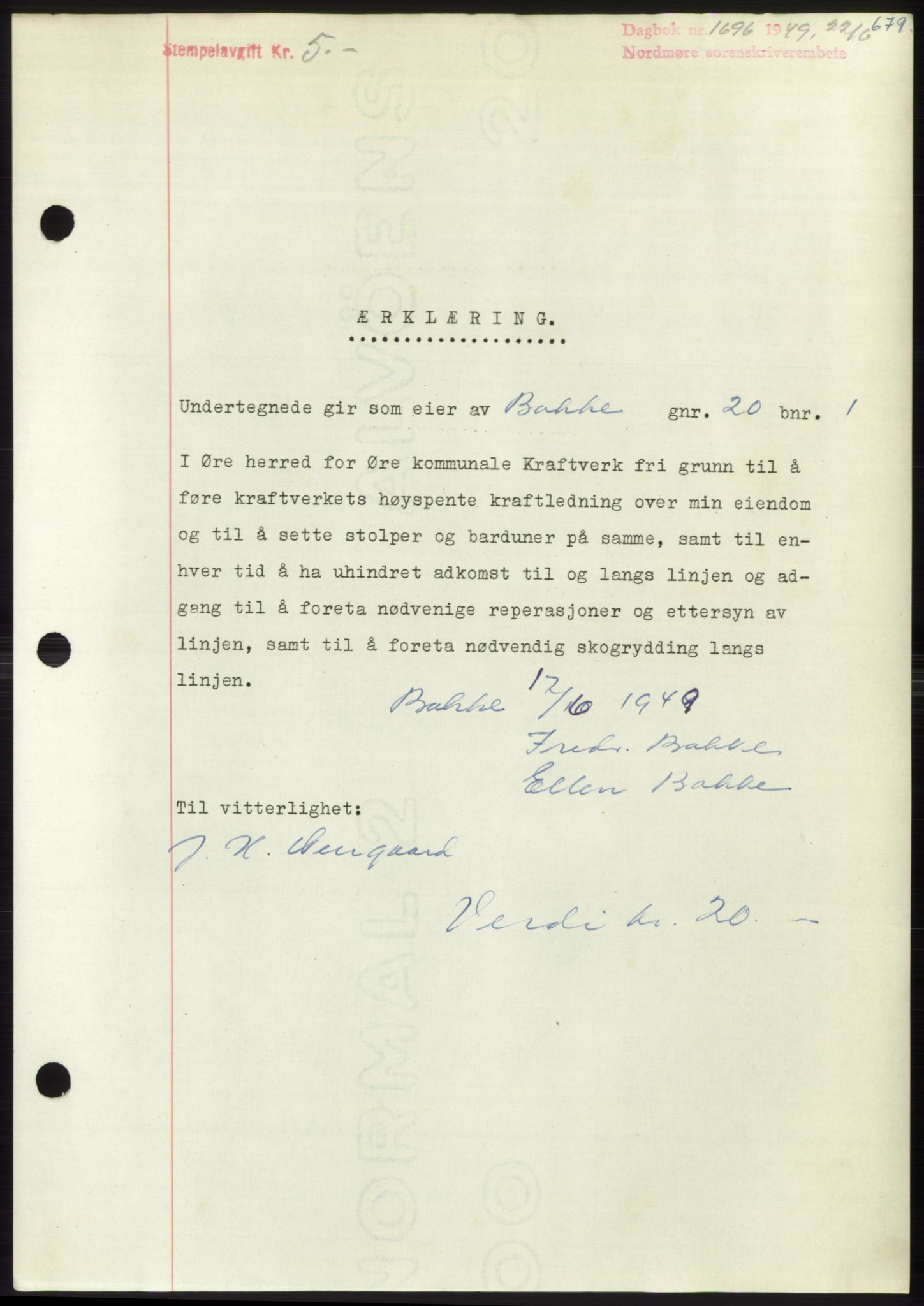 Nordmøre sorenskriveri, AV/SAT-A-4132/1/2/2Ca: Mortgage book no. B101, 1949-1949, Diary no: : 1696/1949