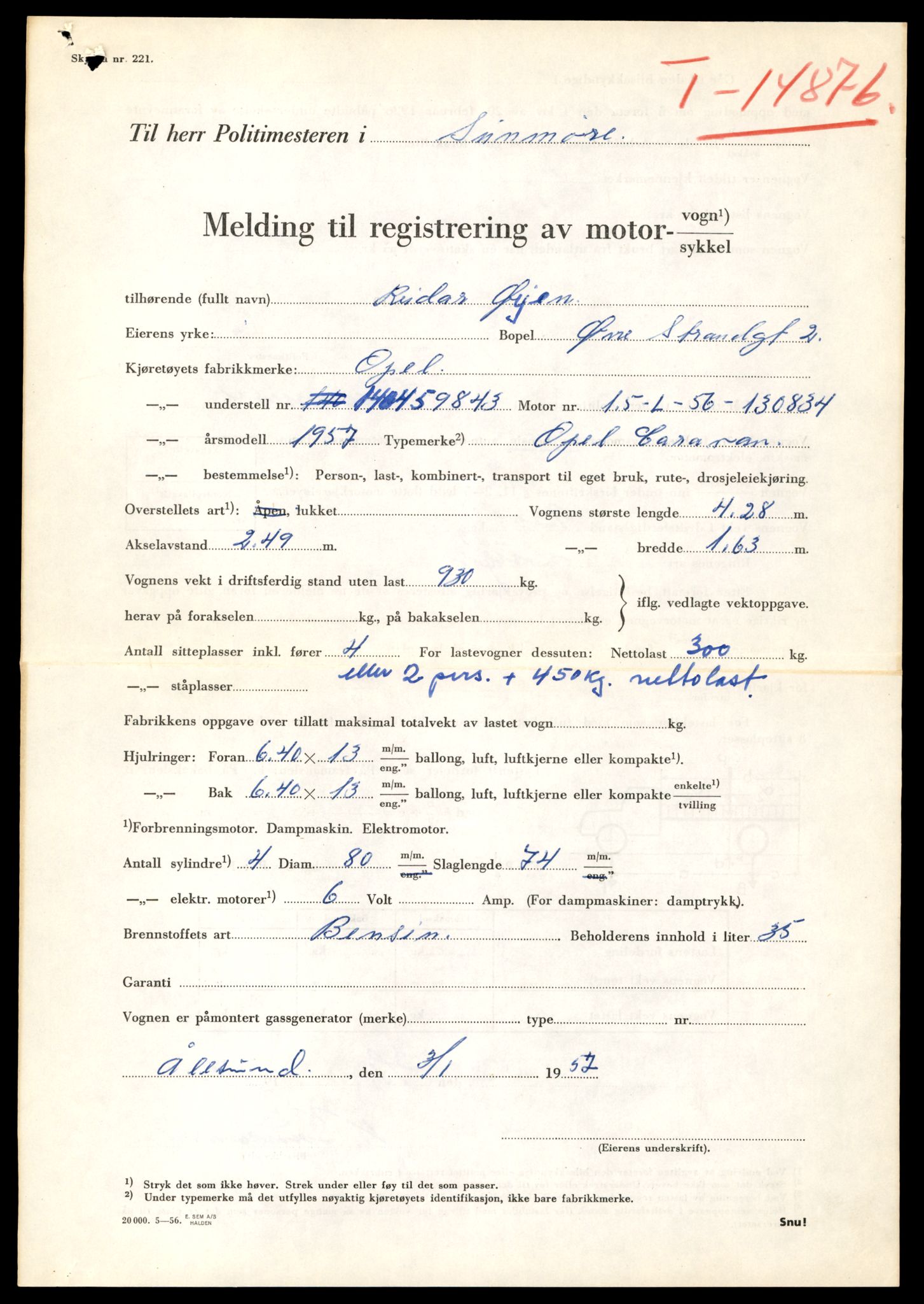 Møre og Romsdal vegkontor - Ålesund trafikkstasjon, AV/SAT-A-4099/F/Fe/L0049: Registreringskort for kjøretøy T 14864 - T 18613, 1927-1998, p. 317