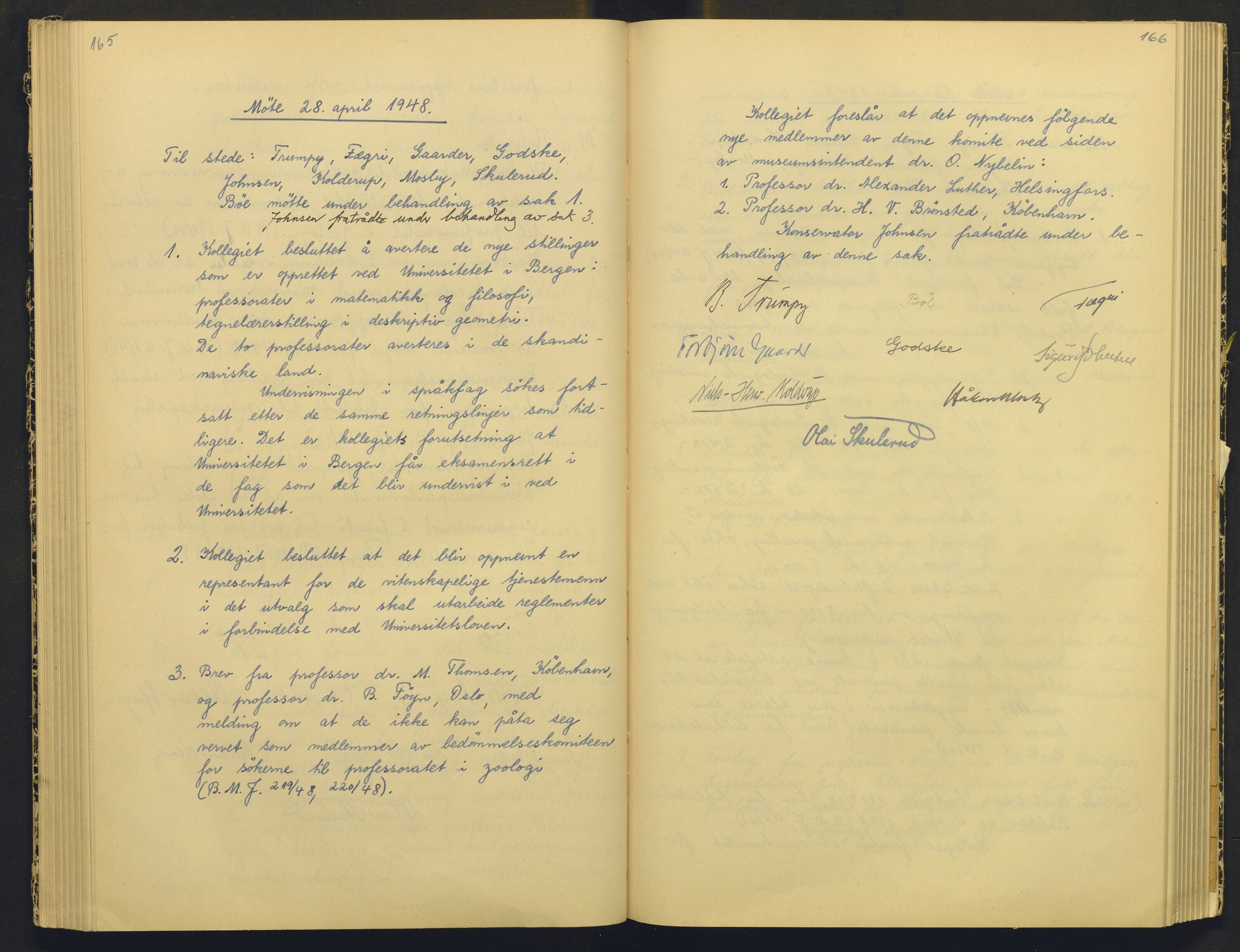 Bergens Museum, AV/SAB-A-17301/18/A/L0004: Professorkollegiets møtebok med register , 1945-1949, p. 165-166