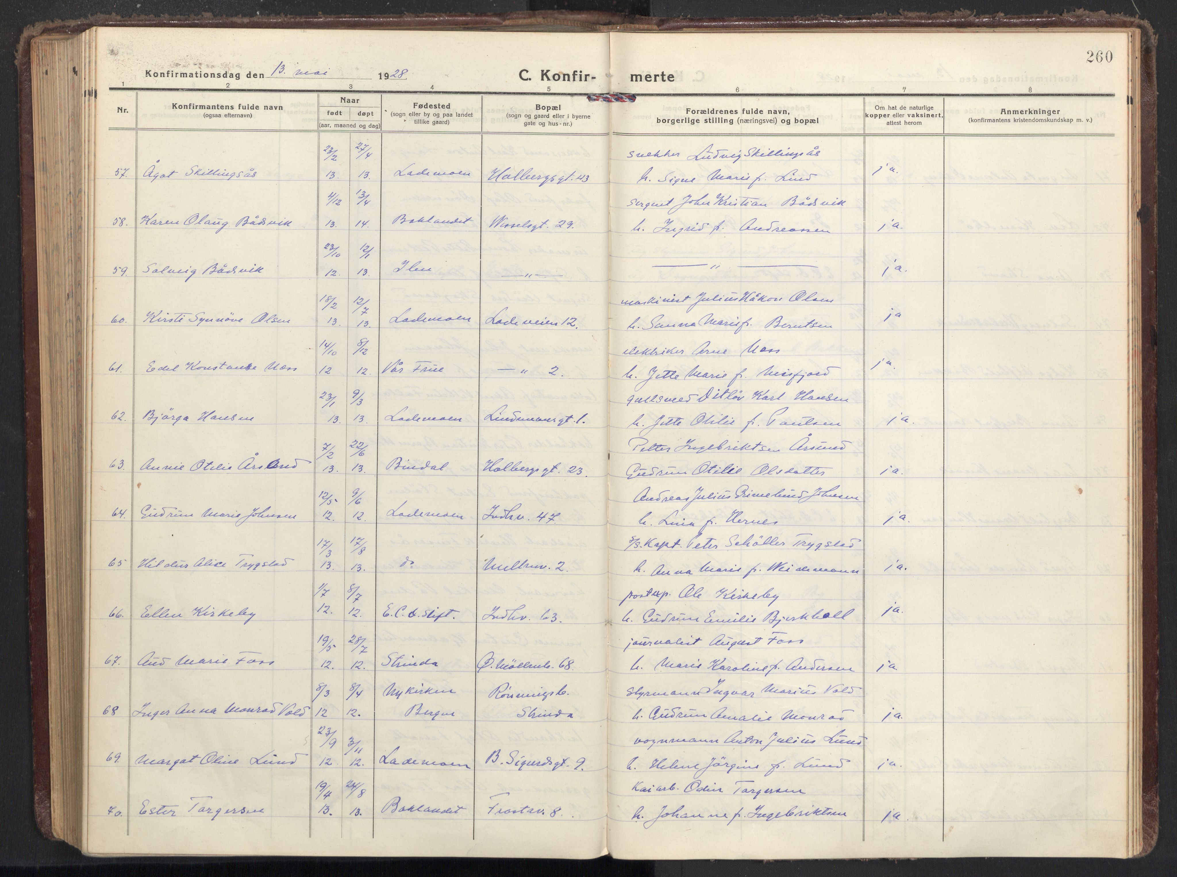 Ministerialprotokoller, klokkerbøker og fødselsregistre - Sør-Trøndelag, AV/SAT-A-1456/605/L0247: Parish register (official) no. 605A09, 1918-1930, p. 260