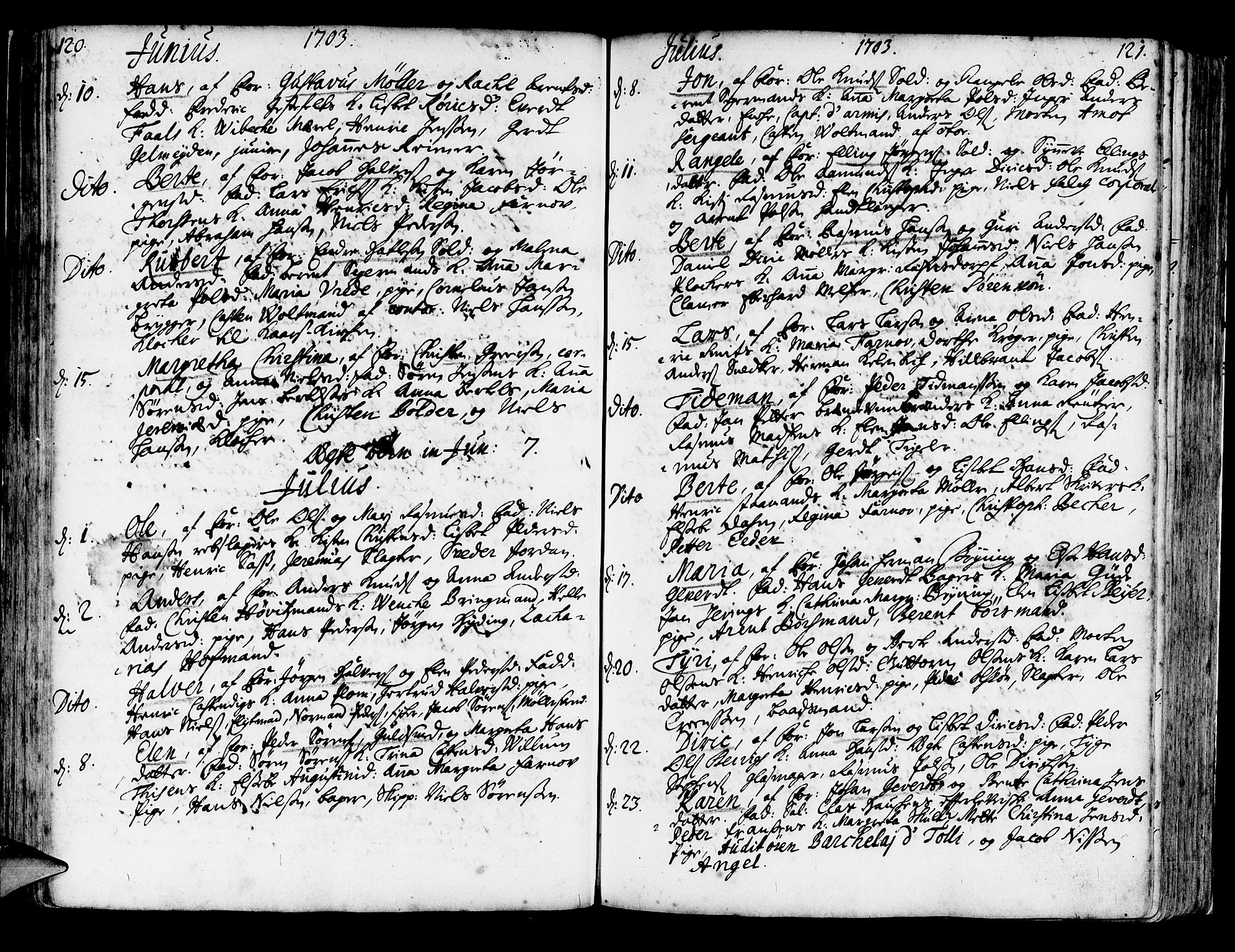 Korskirken sokneprestembete, AV/SAB-A-76101/H/Haa/L0003: Parish register (official) no. A 3, 1698-1719, p. 120-121