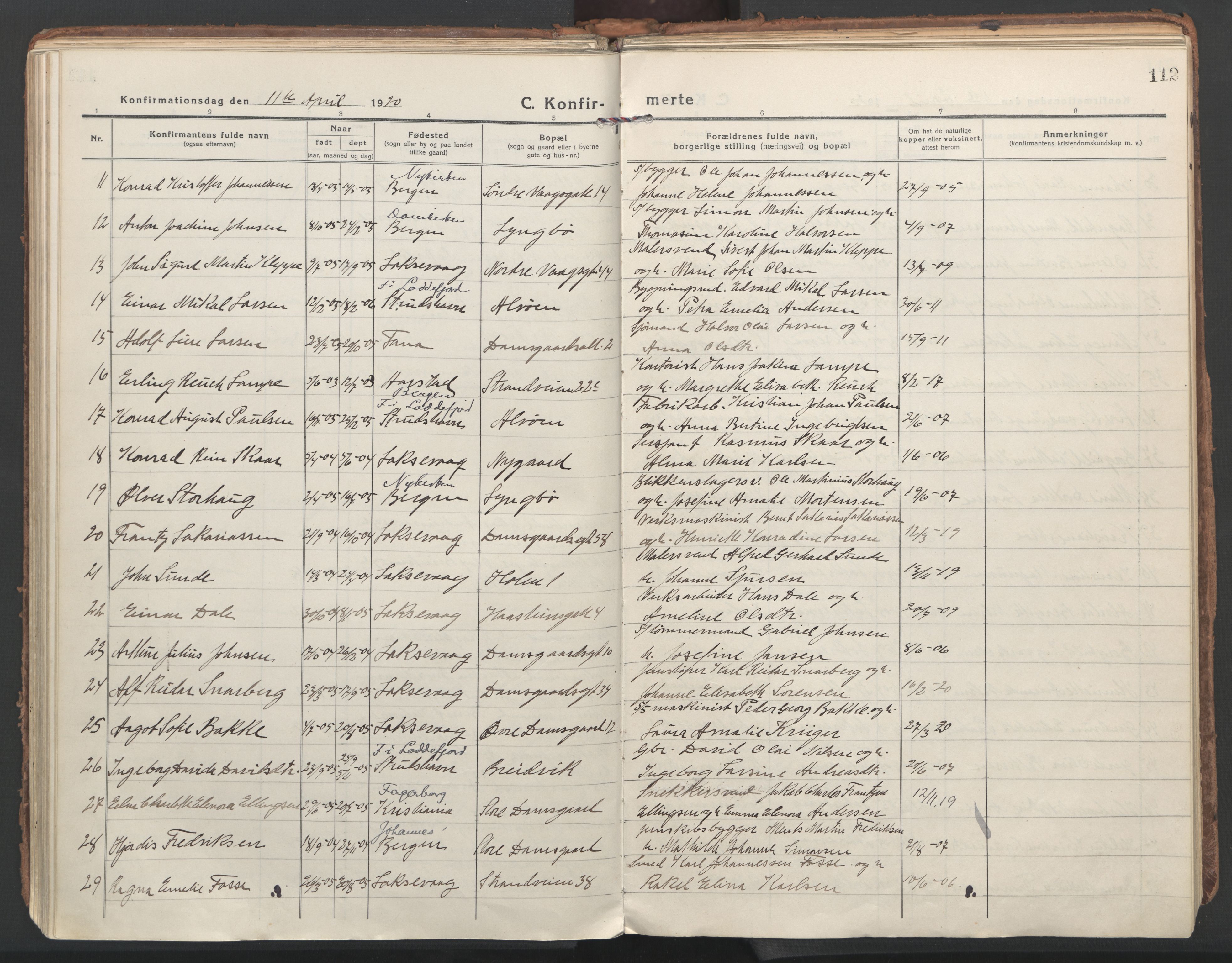 Laksevåg Sokneprestembete, AV/SAB-A-76501/H/Ha/Haa/Haaa/L0002: Parish register (official) no. A 2, 1917-1927, p. 112