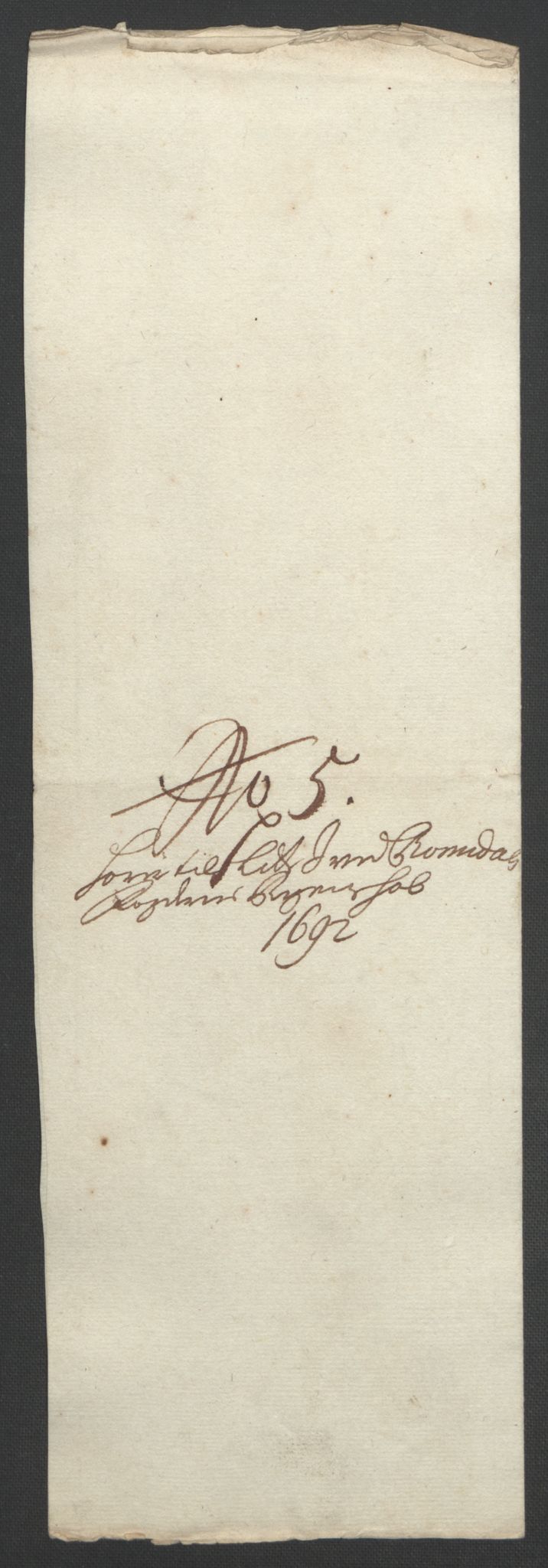 Rentekammeret inntil 1814, Reviderte regnskaper, Fogderegnskap, AV/RA-EA-4092/R55/L3650: Fogderegnskap Romsdal, 1692, p. 125