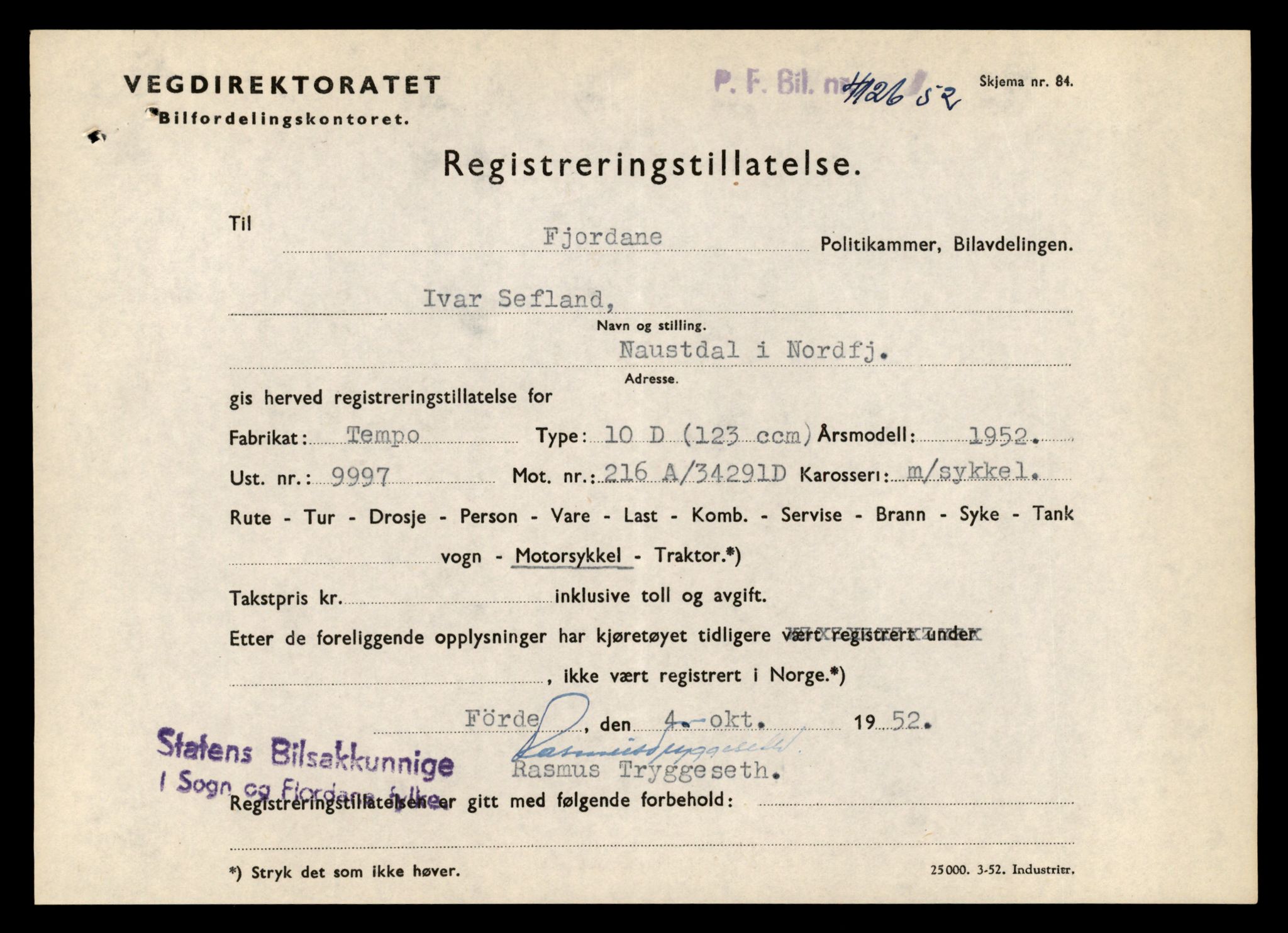 Møre og Romsdal vegkontor - Ålesund trafikkstasjon, AV/SAT-A-4099/F/Fe/L0026: Registreringskort for kjøretøy T 11046 - T 11160, 1927-1998, p. 2517