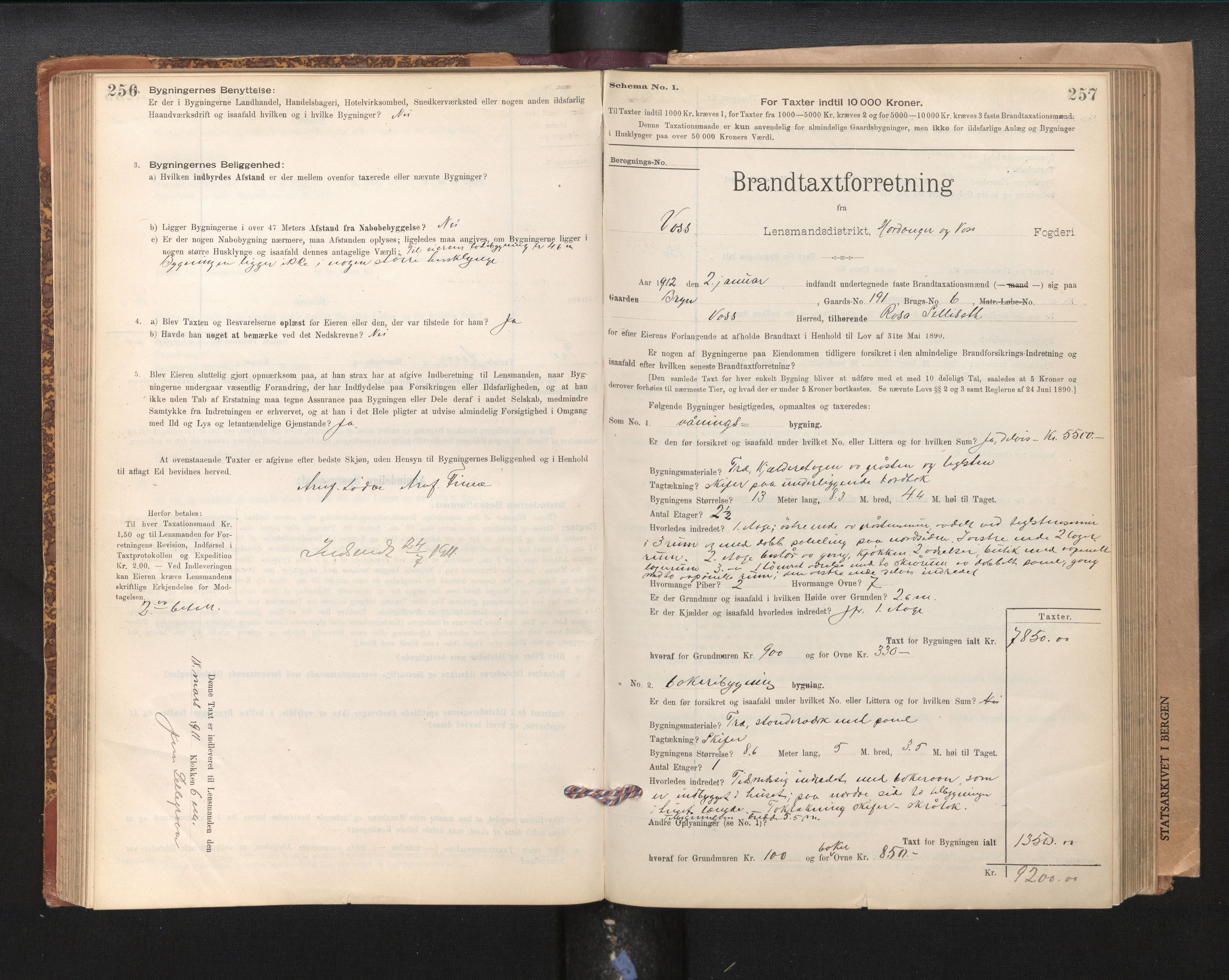 Lensmannen i Voss, SAB/A-35801/0012/L0008: Branntakstprotokoll, skjematakst, 1895-1945, p. 256-257