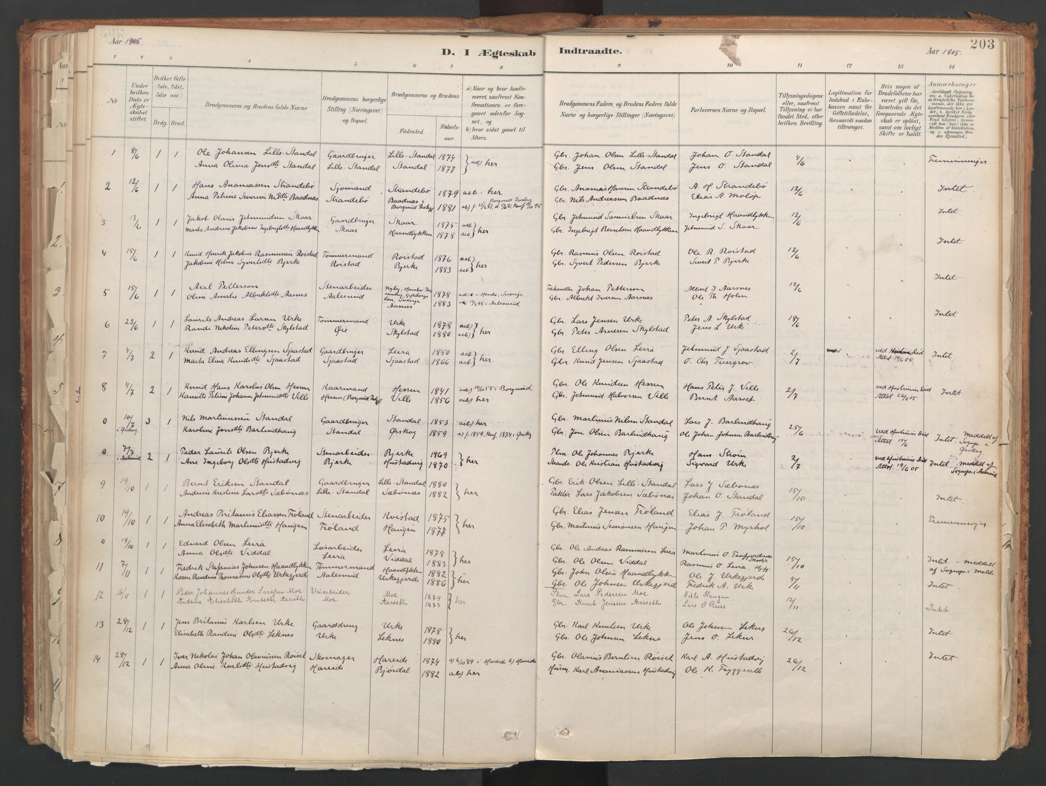 Ministerialprotokoller, klokkerbøker og fødselsregistre - Møre og Romsdal, SAT/A-1454/515/L0211: Parish register (official) no. 515A07, 1886-1910, p. 203