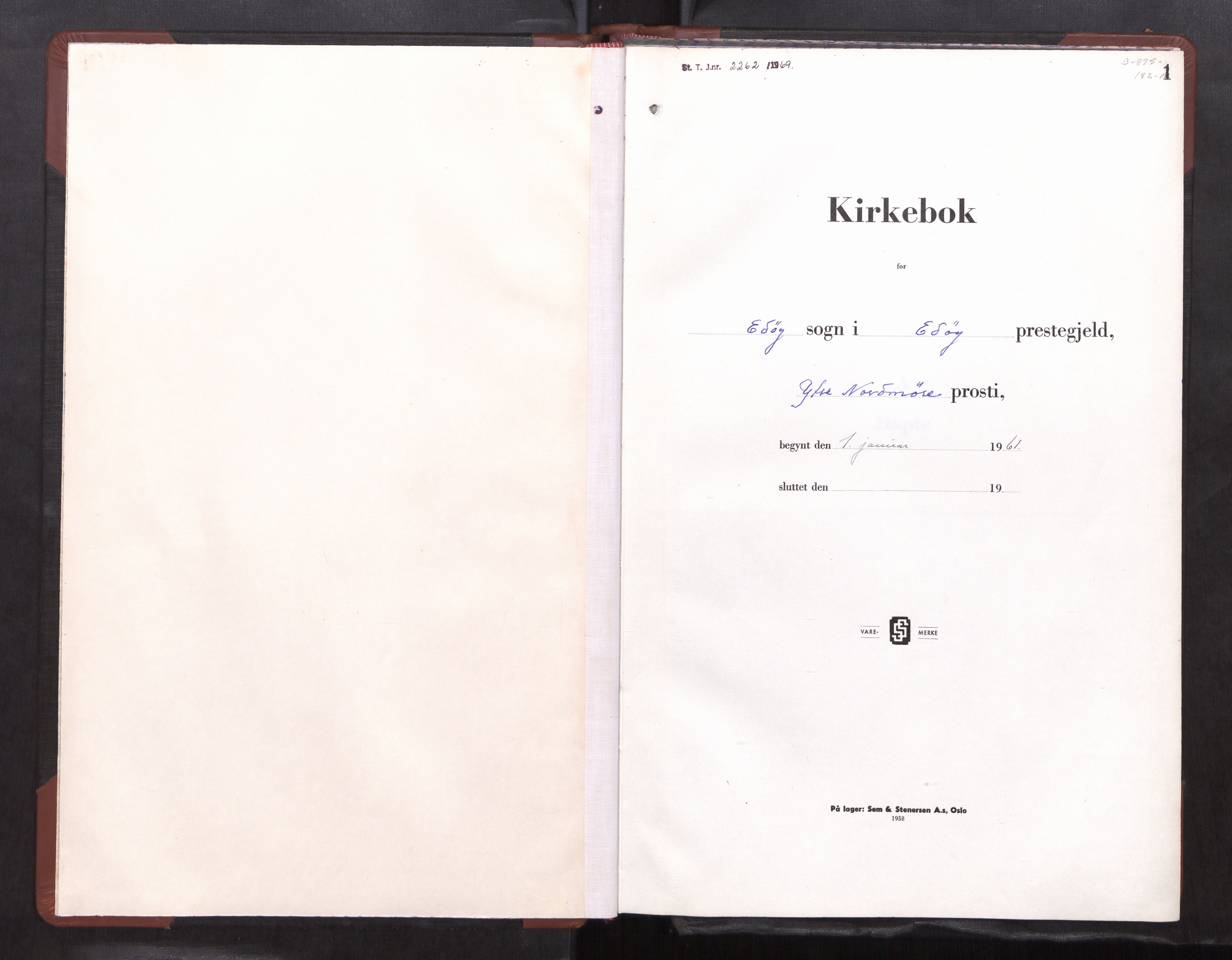 Ministerialprotokoller, klokkerbøker og fødselsregistre - Møre og Romsdal, AV/SAT-A-1454/581/L0945: Parish register (copy) no. 581---, 1961-1964, p. 1