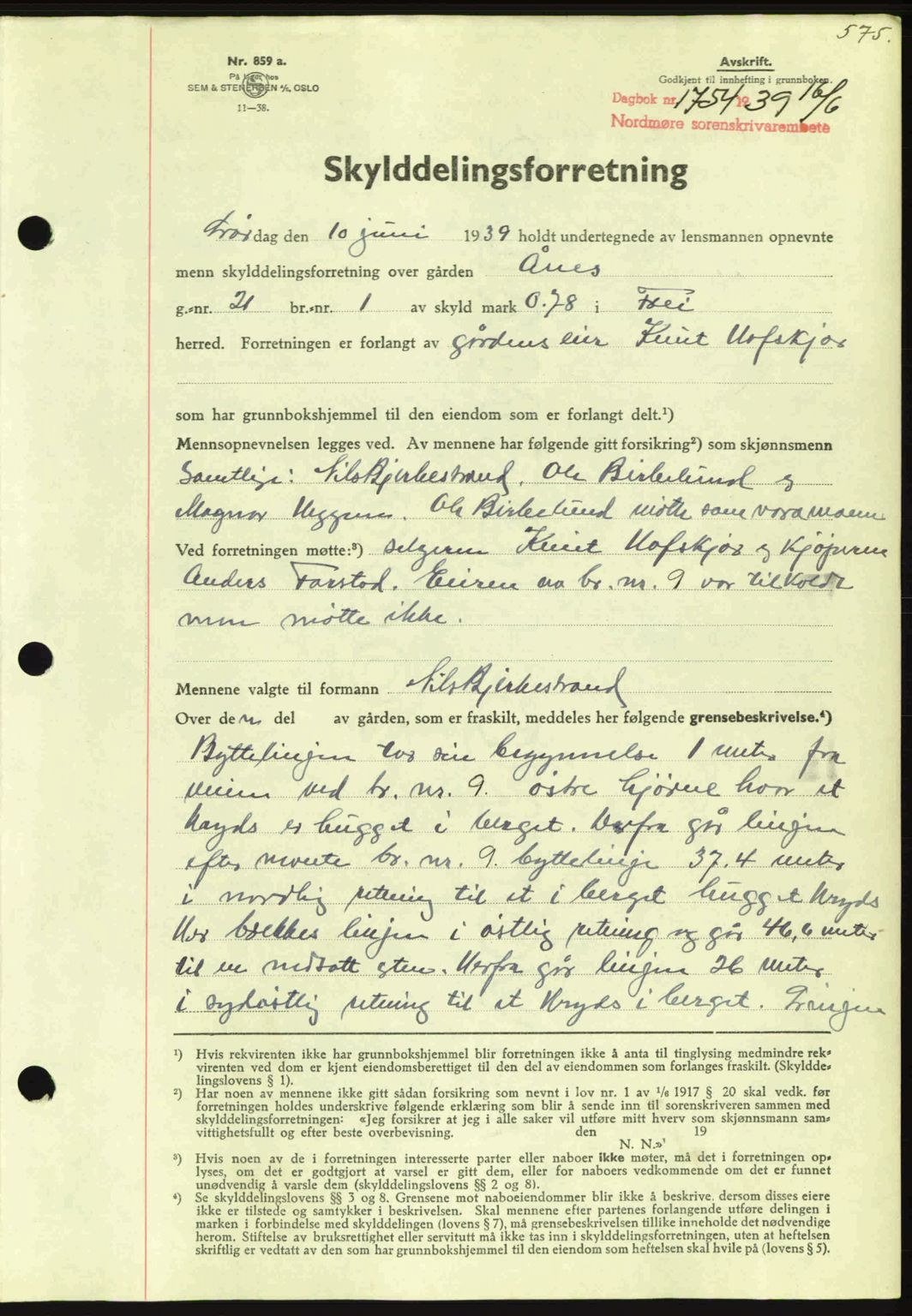 Nordmøre sorenskriveri, AV/SAT-A-4132/1/2/2Ca: Mortgage book no. A86, 1939-1939, Diary no: : 1754/1939