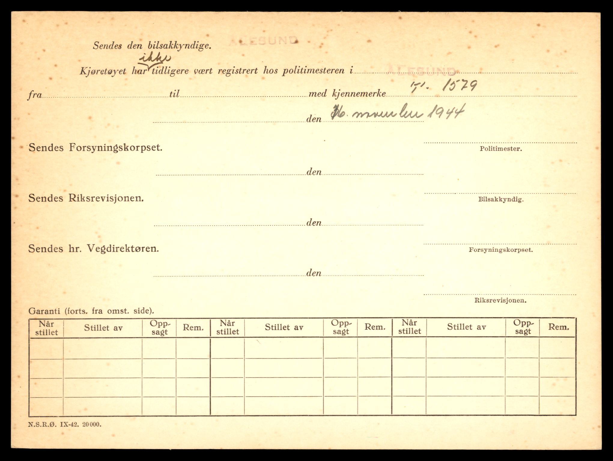 Møre og Romsdal vegkontor - Ålesund trafikkstasjon, SAT/A-4099/F/Fe/L0014: Registreringskort for kjøretøy T 1565 - T 1698, 1927-1998, p. 272